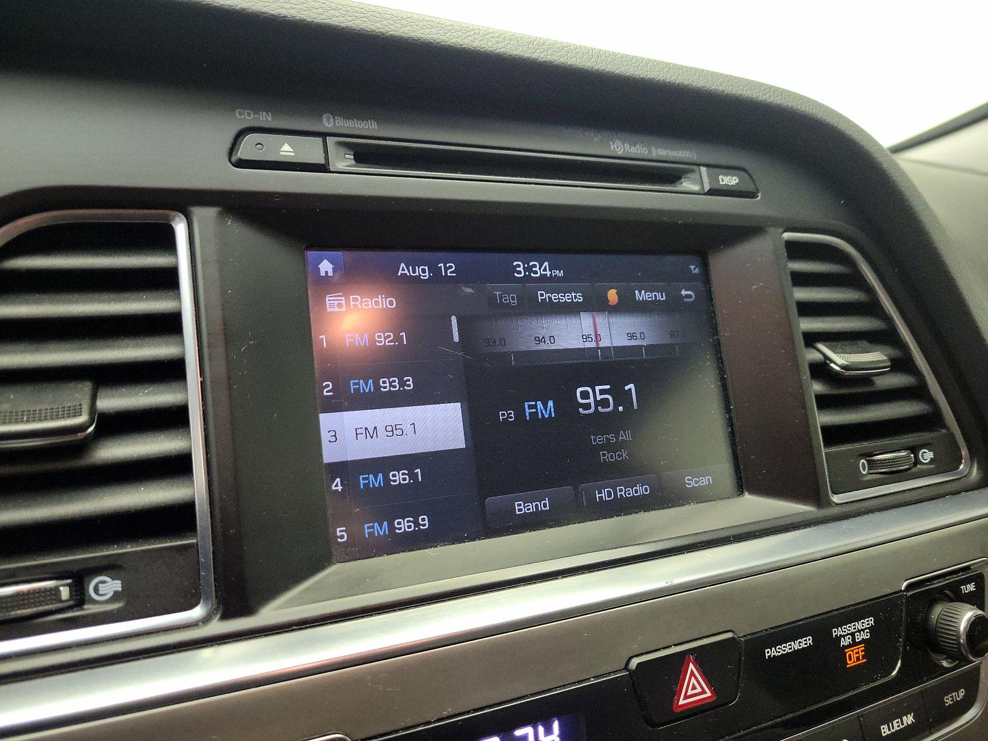 Thumbnail: 2016 Hyundai Sonata - 15