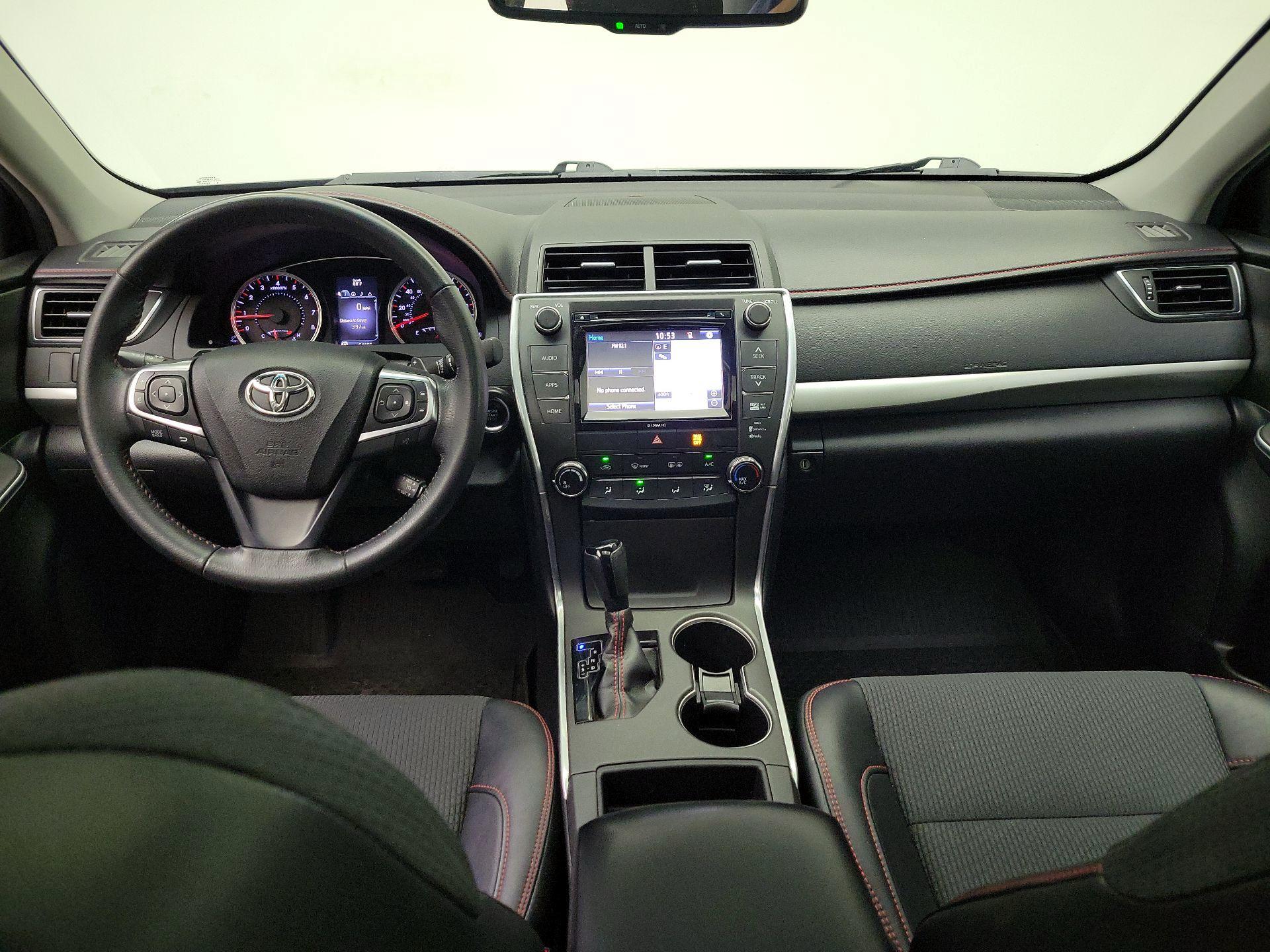 Thumbnail: 2017 Toyota Camry - 9