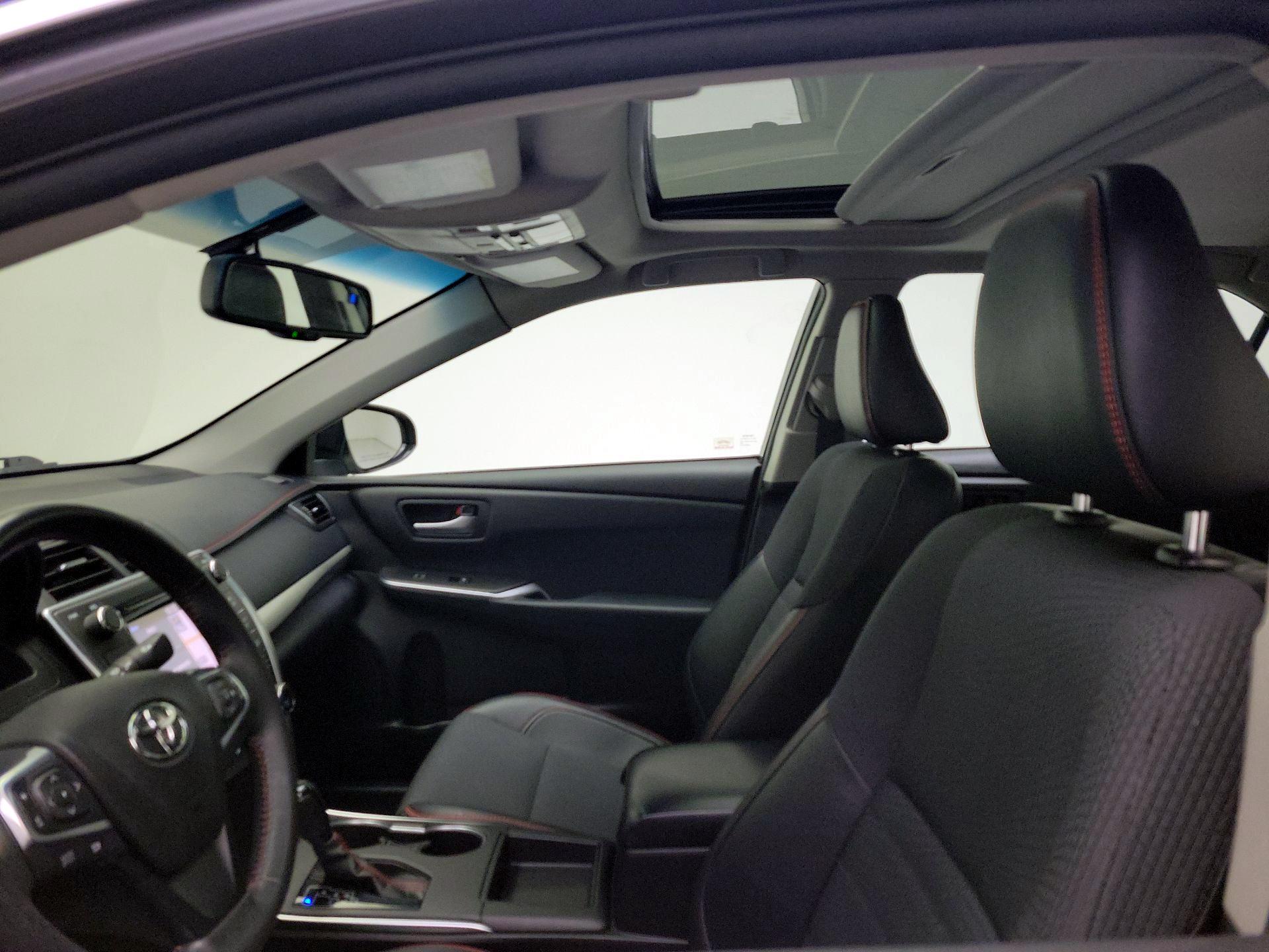 Thumbnail: 2017 Toyota Camry - 19
