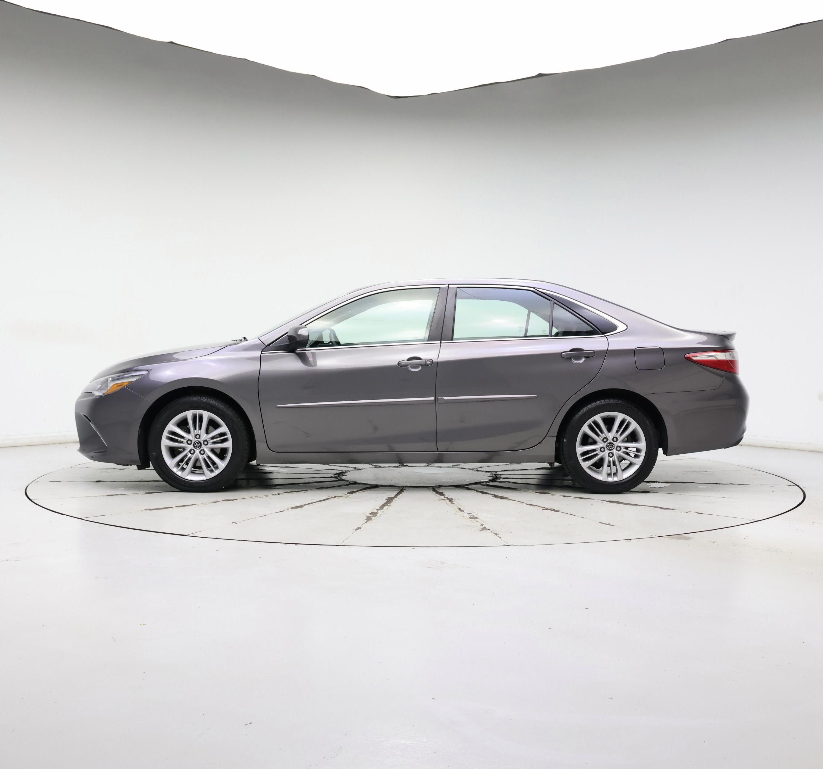 Thumbnail: 2017 Toyota Camry - 3