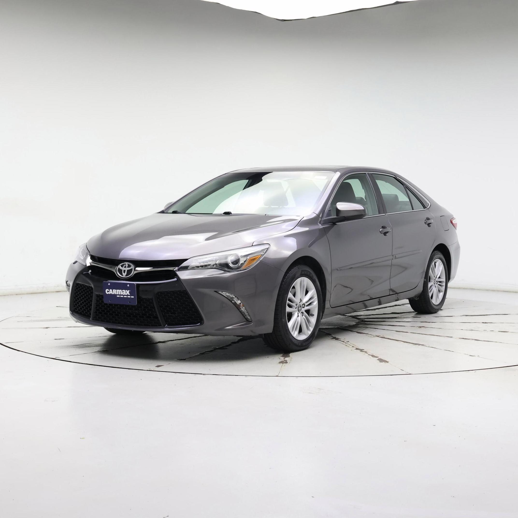 Thumbnail: 2017 Toyota Camry - 4
