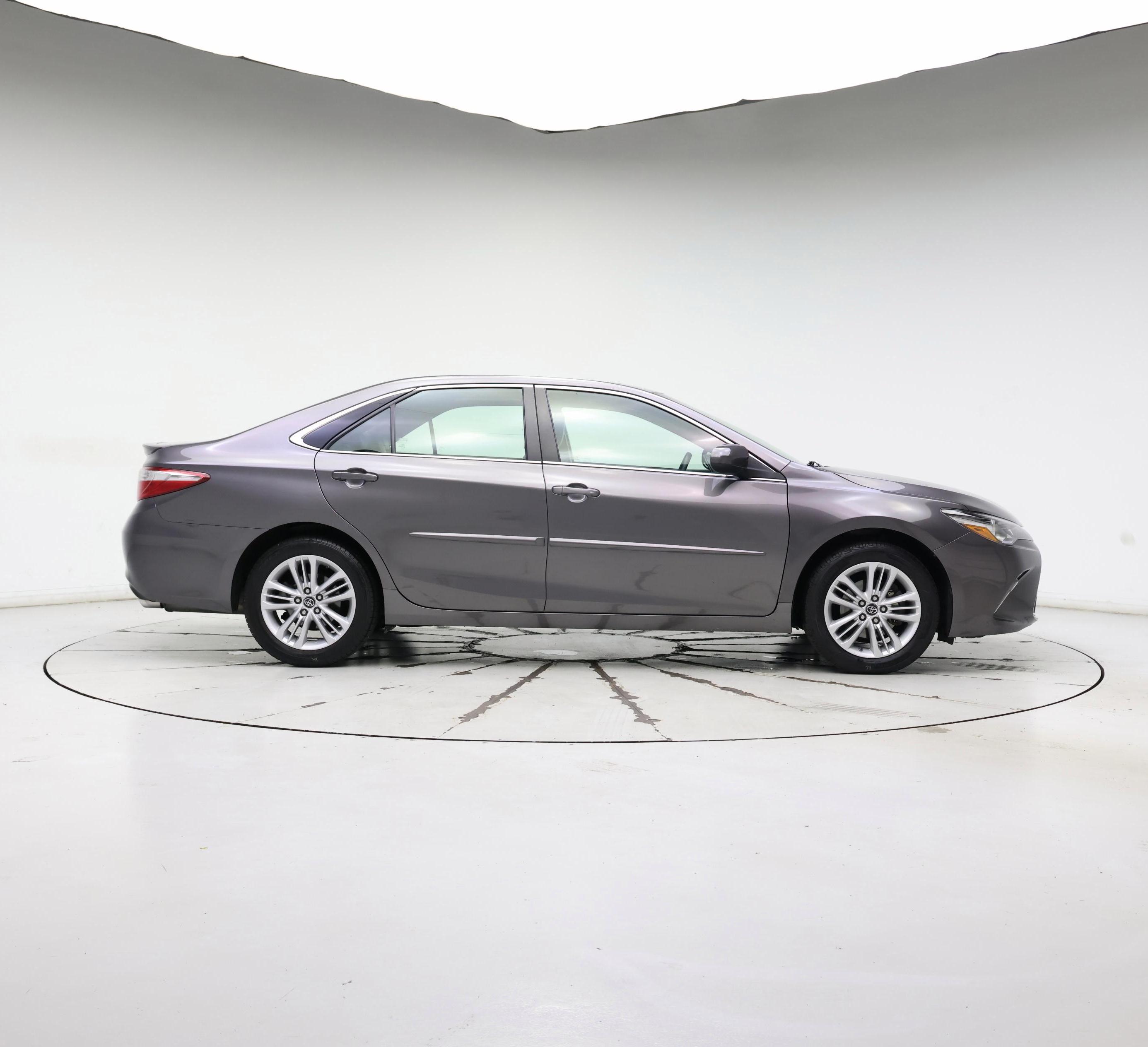 Thumbnail: 2017 Toyota Camry - 7