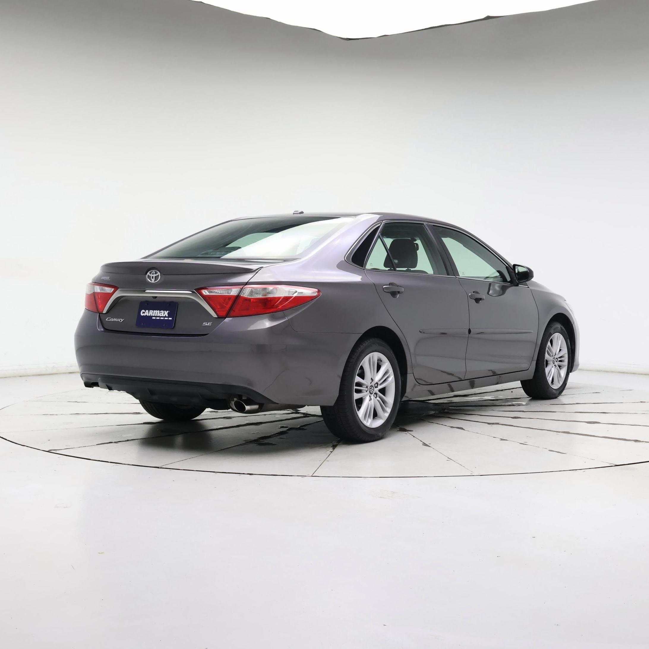Thumbnail: 2017 Toyota Camry - 8