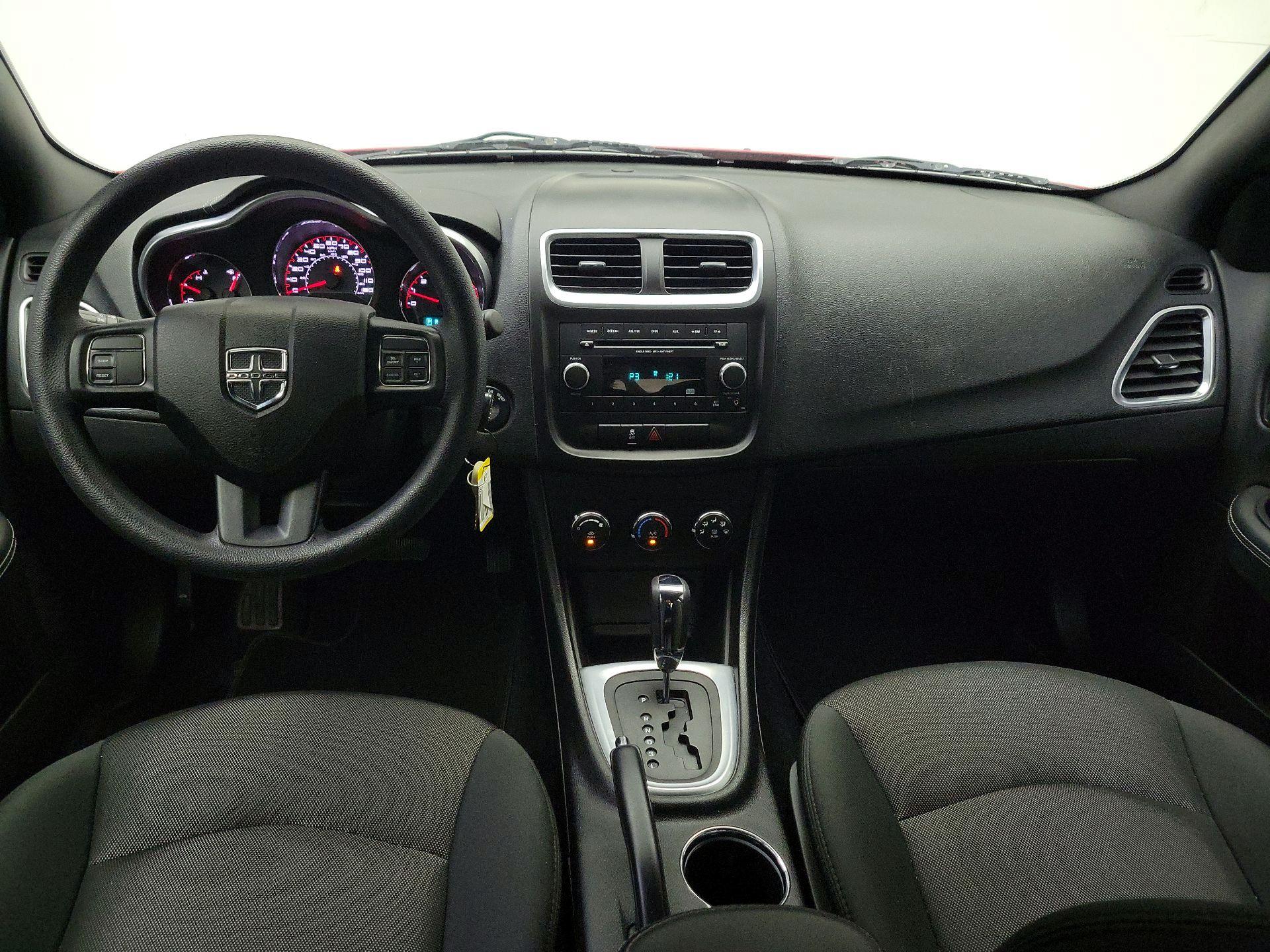 Thumbnail: 2014 Dodge Avenger - 9