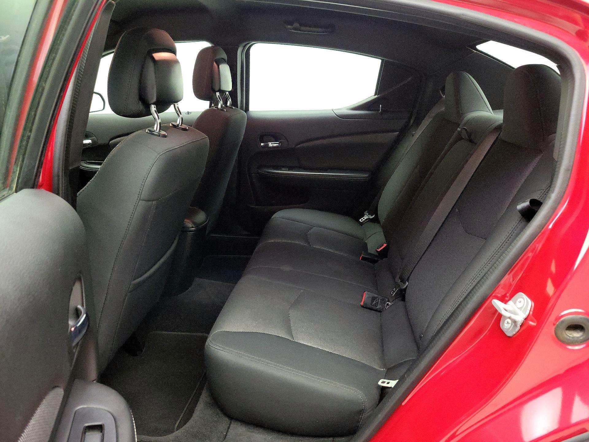 Thumbnail: 2014 Dodge Avenger - 18