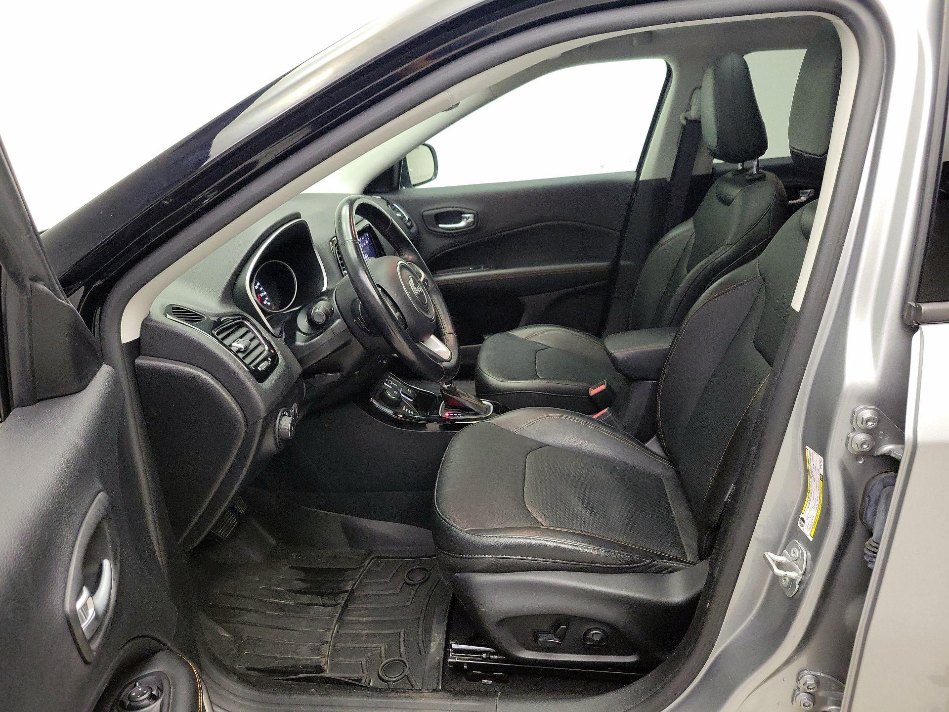 Thumbnail: 2021 Jeep Compass - 11