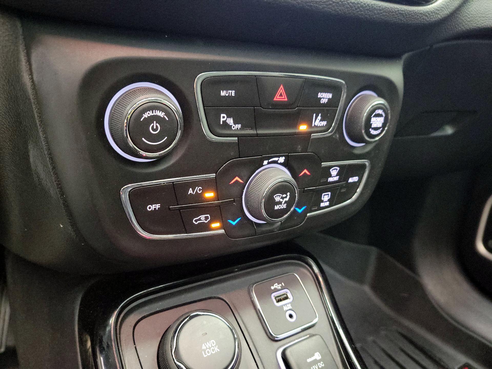Thumbnail: 2021 Jeep Compass - 16