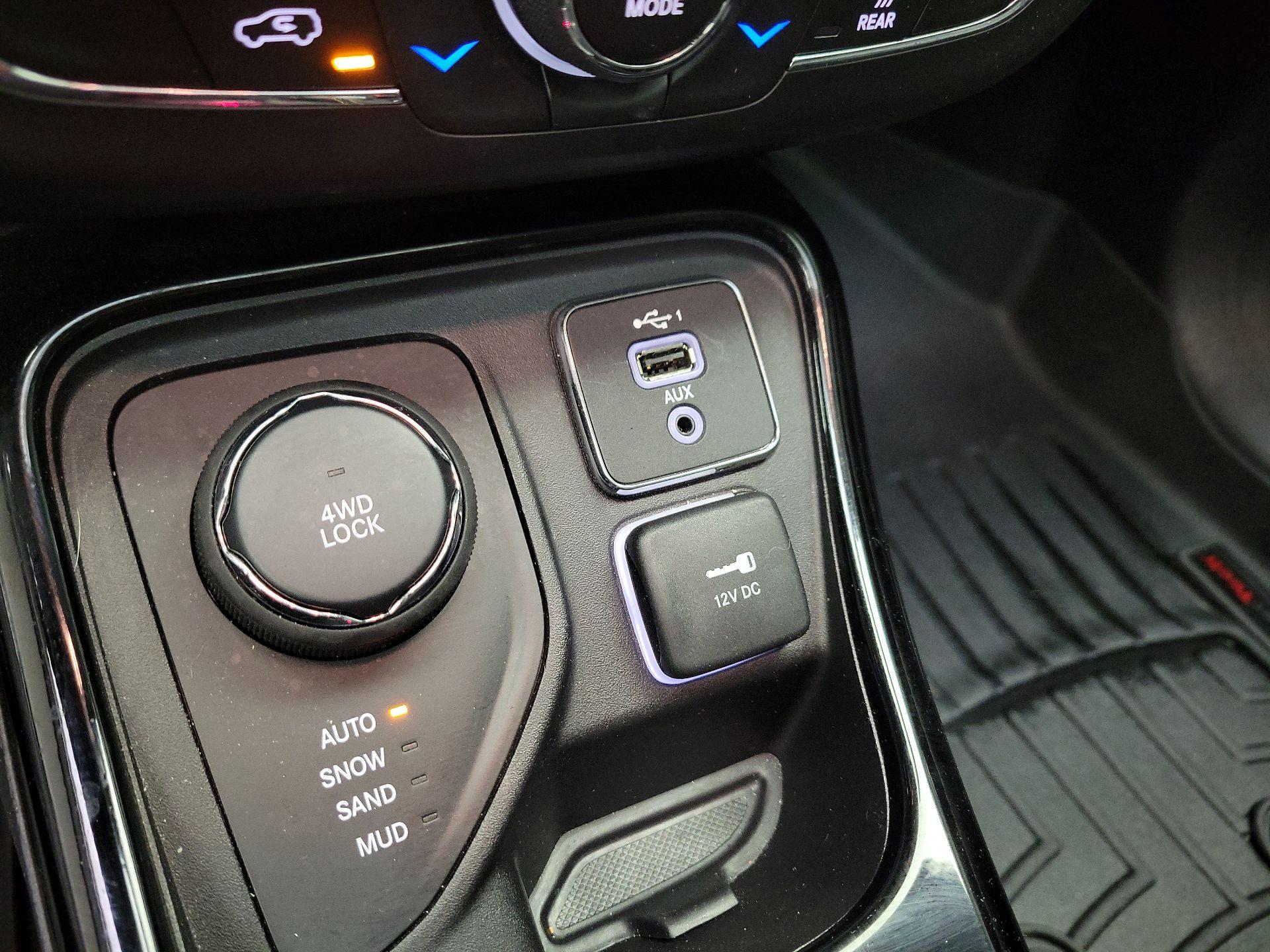 Thumbnail: 2021 Jeep Compass - 18