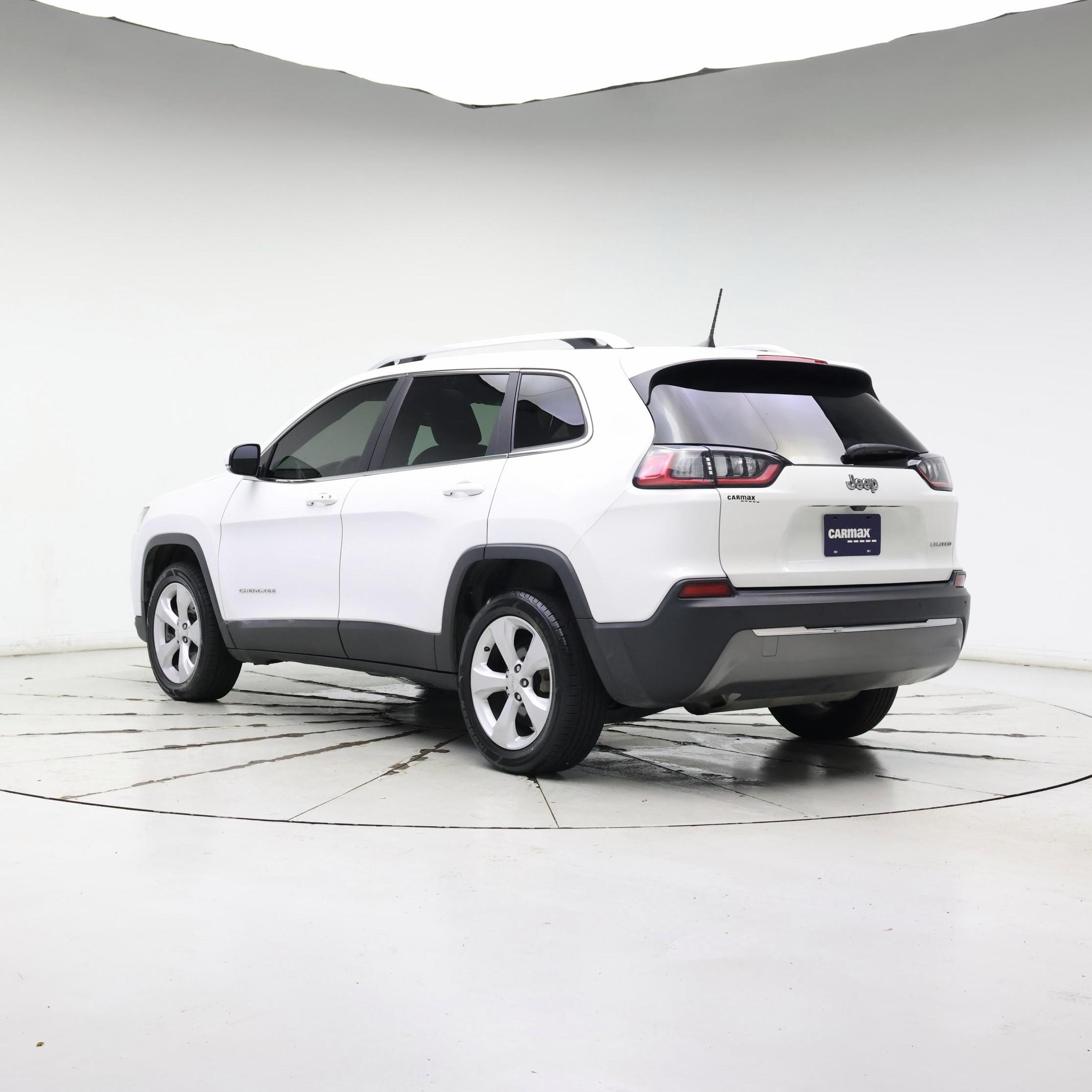 Thumbnail: 2019 Jeep Cherokee - 2