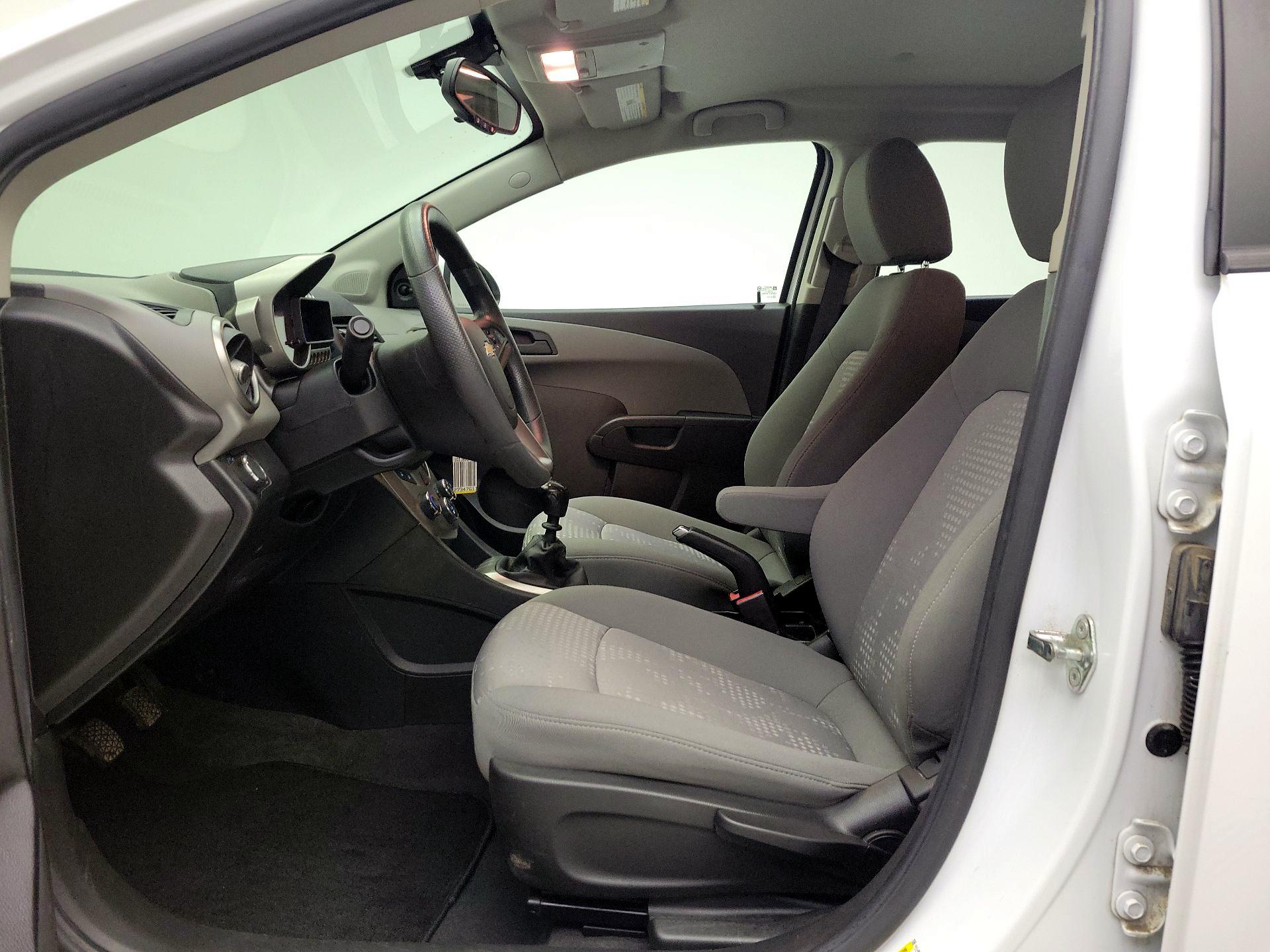 Thumbnail: 2016 Chevrolet Sonic - 11
