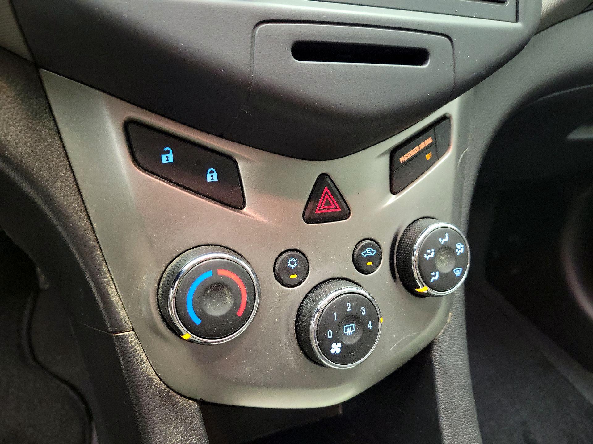 Thumbnail: 2016 Chevrolet Sonic - 15