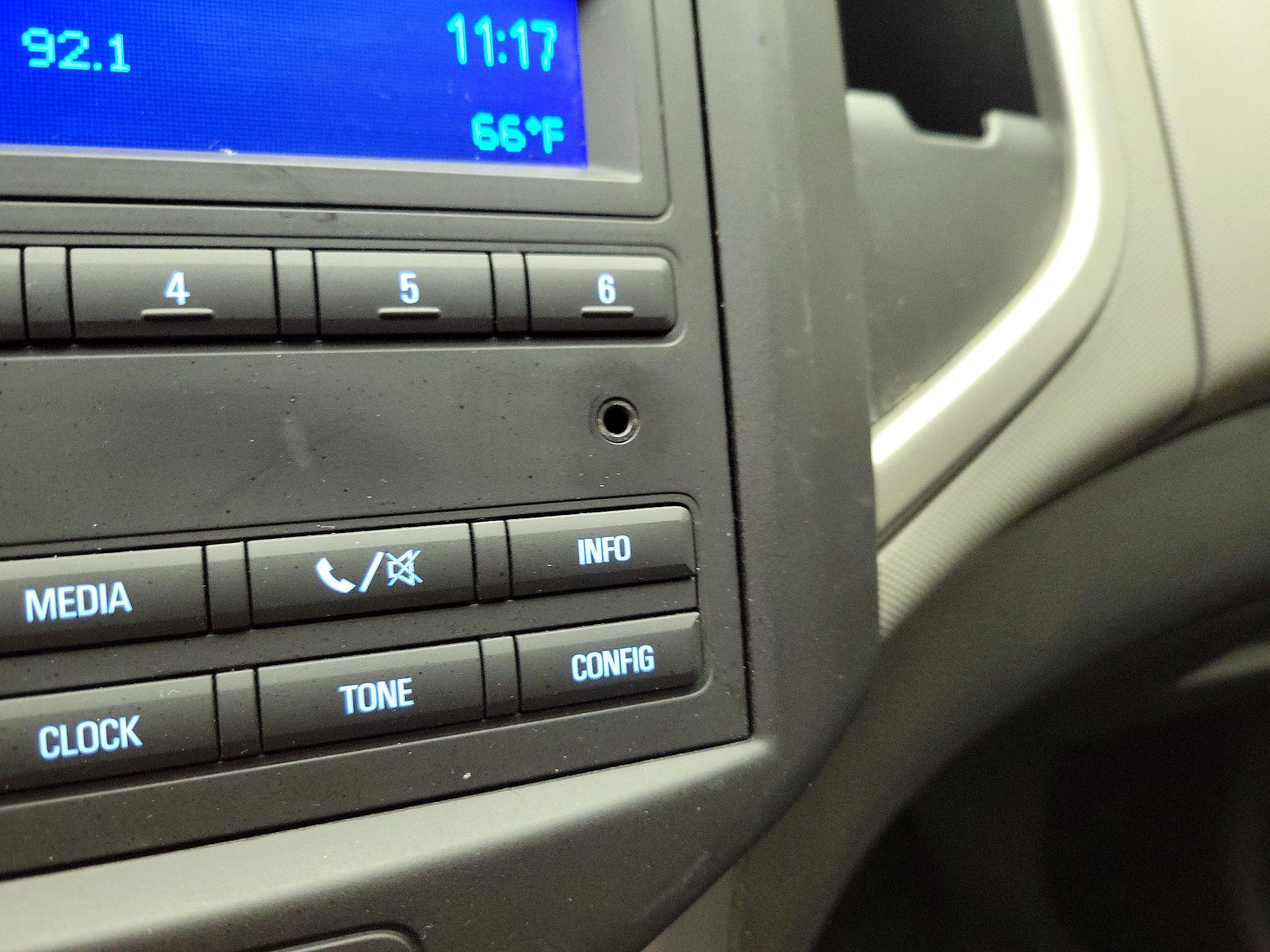 Thumbnail: 2016 Chevrolet Sonic - 17