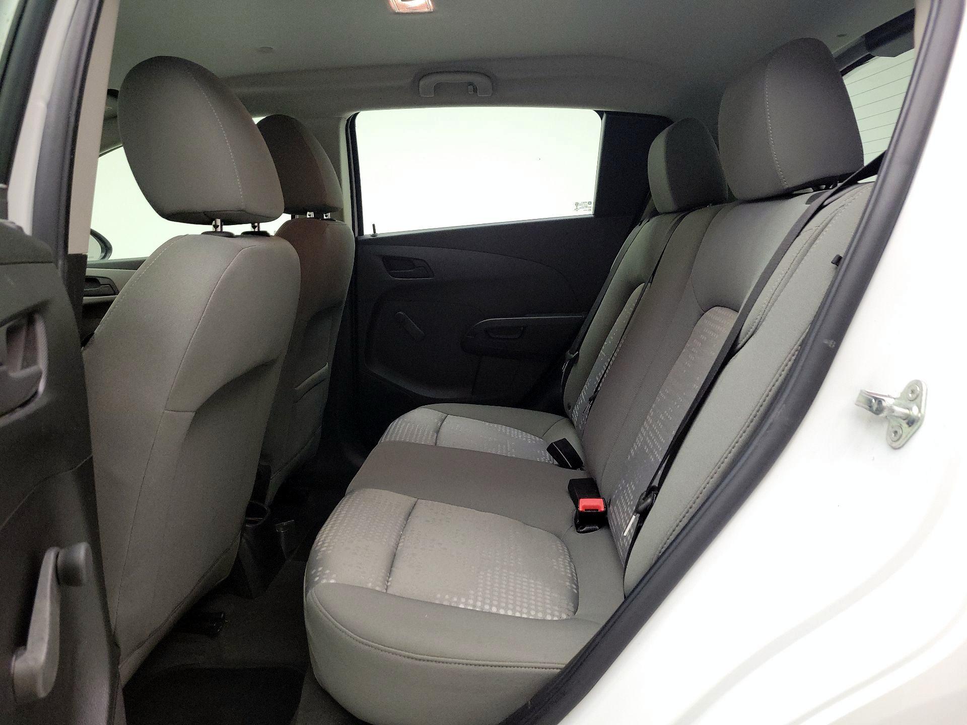 Thumbnail: 2016 Chevrolet Sonic - 18