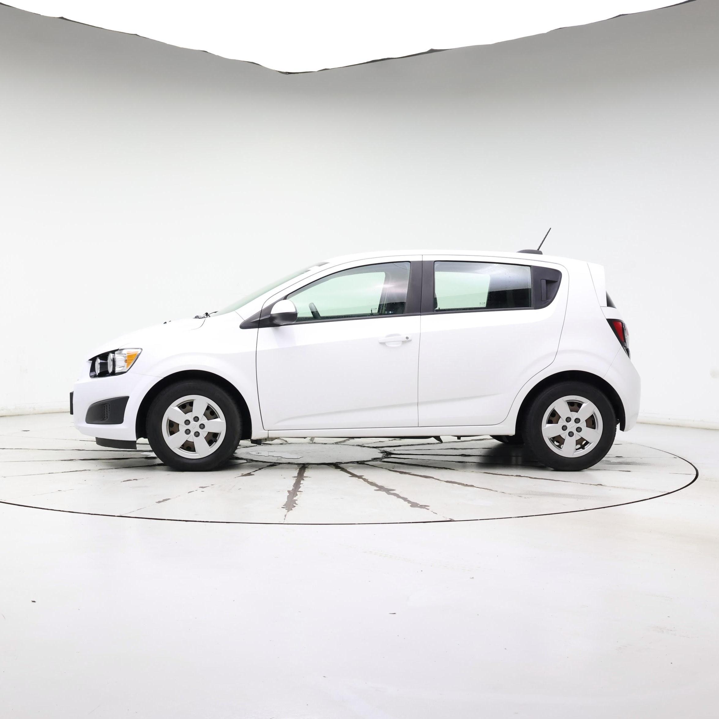 Thumbnail: 2016 Chevrolet Sonic - 3