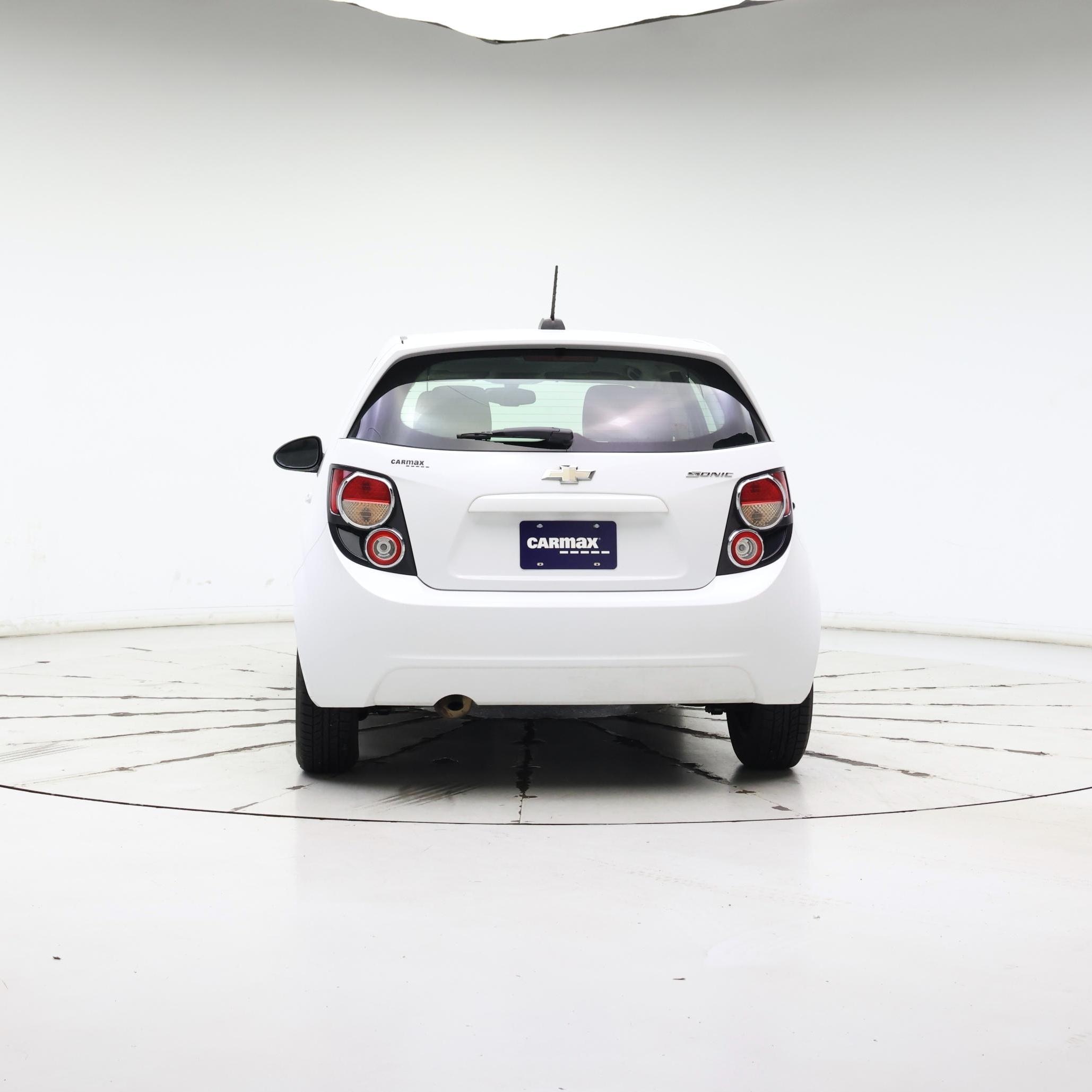 Thumbnail: 2016 Chevrolet Sonic - 6