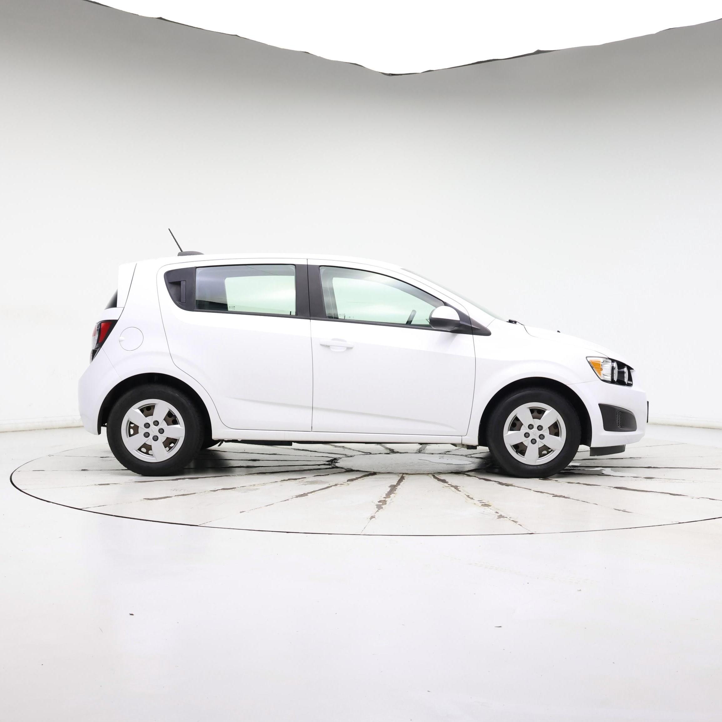 Thumbnail: 2016 Chevrolet Sonic - 7