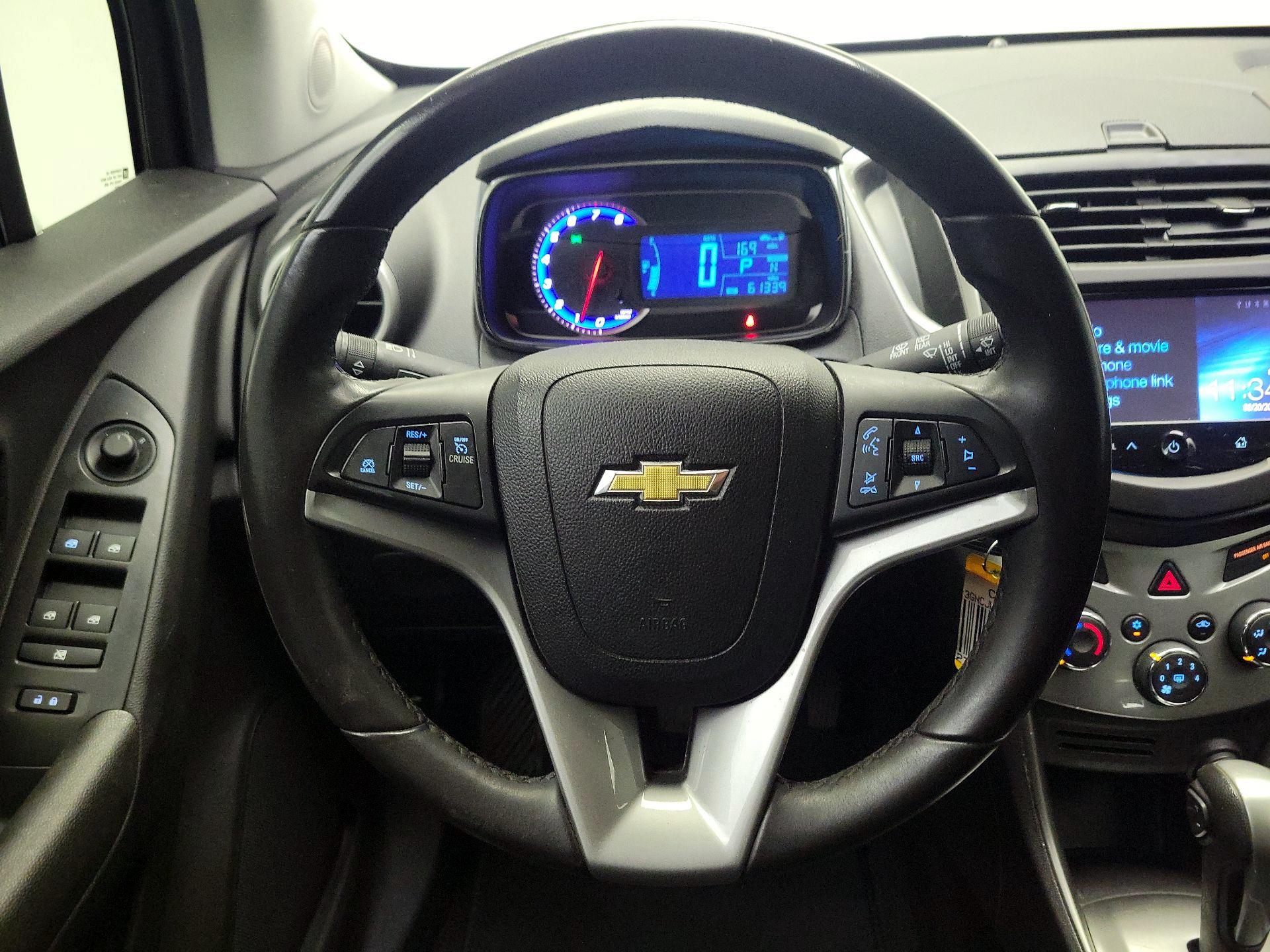 Thumbnail: 2016 Chevrolet Trax - 10