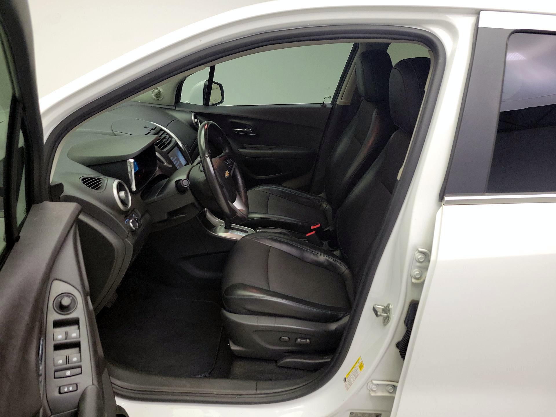 Thumbnail: 2016 Chevrolet Trax - 11