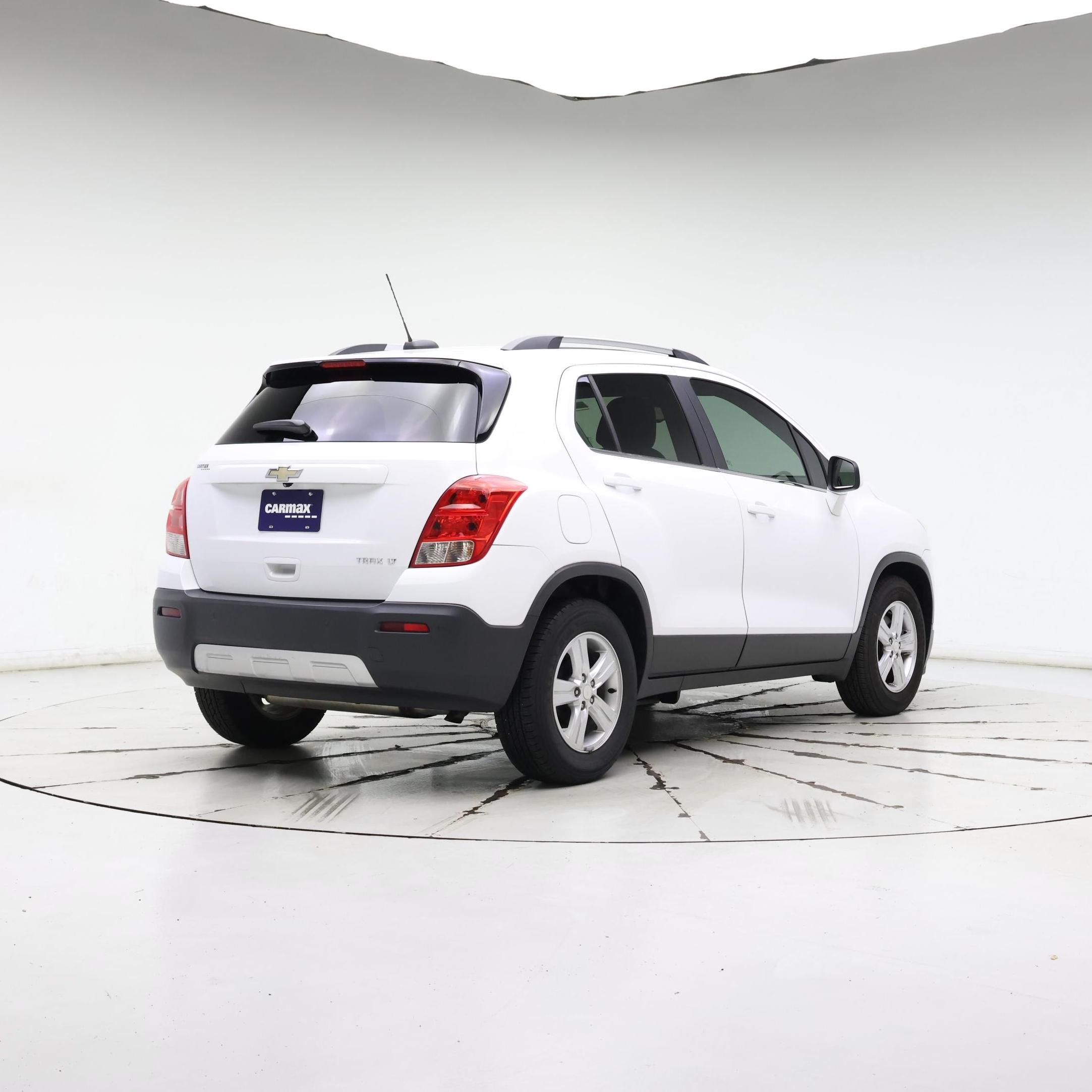 Thumbnail: 2016 Chevrolet Trax - 8