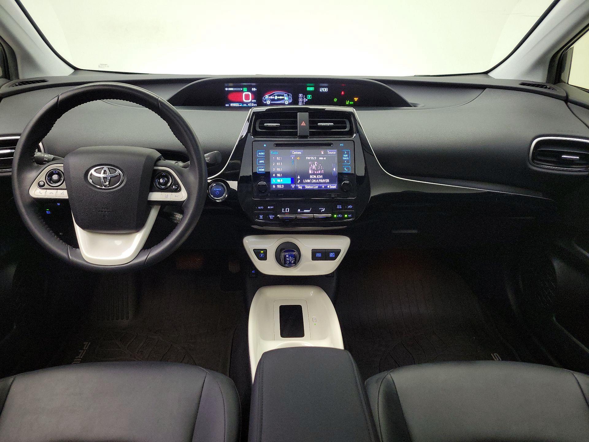 Thumbnail: 2016 Toyota Prius - 9