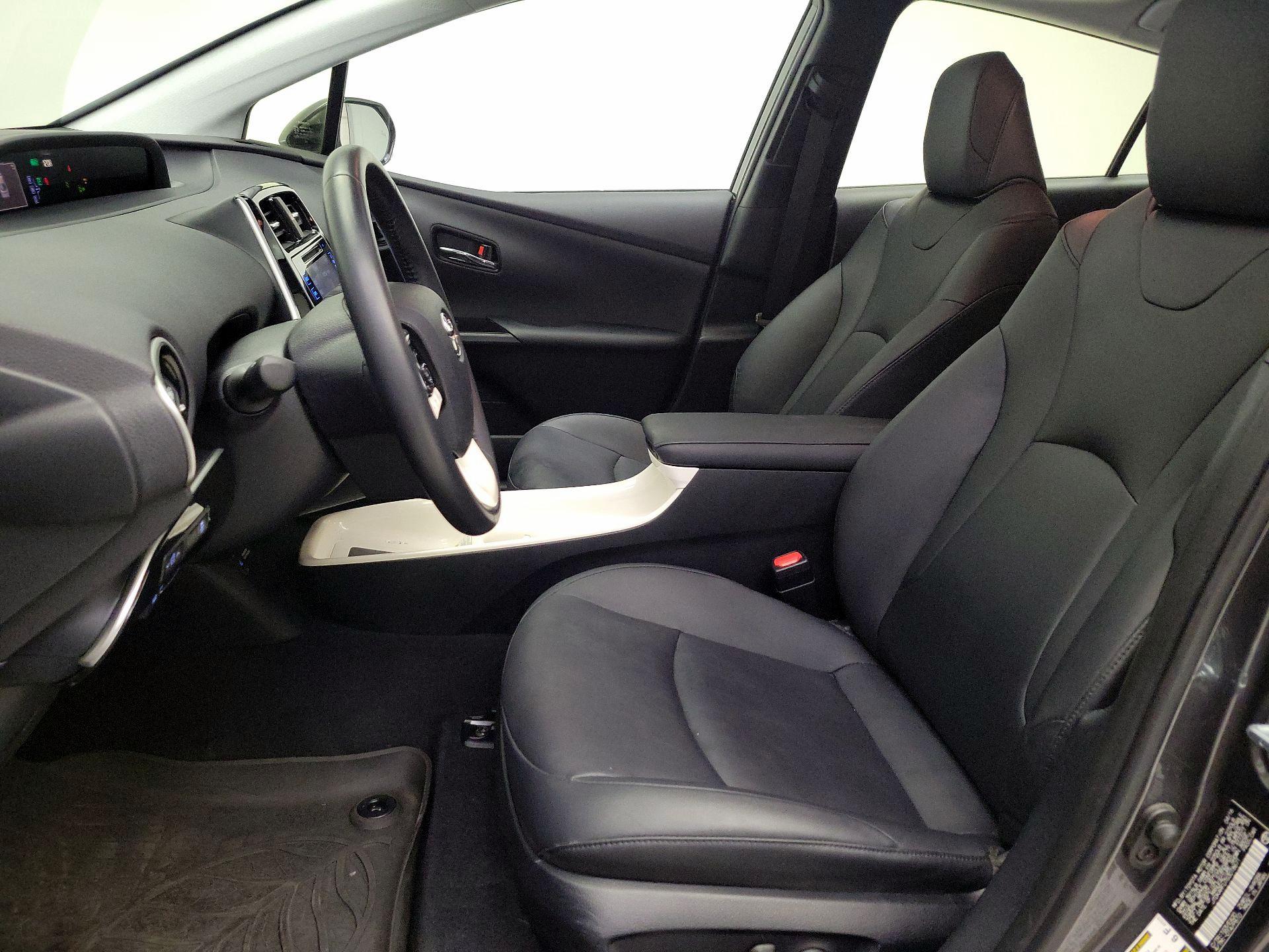 Thumbnail: 2016 Toyota Prius - 11