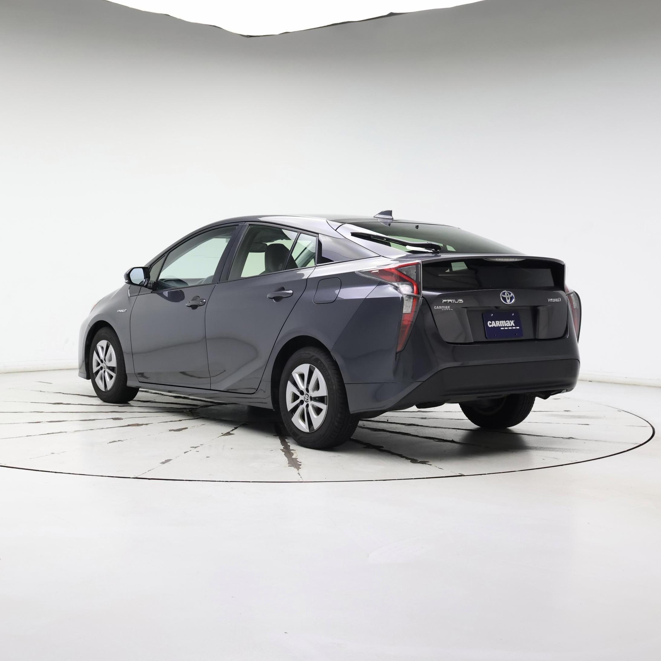 Thumbnail: 2016 Toyota Prius - 2