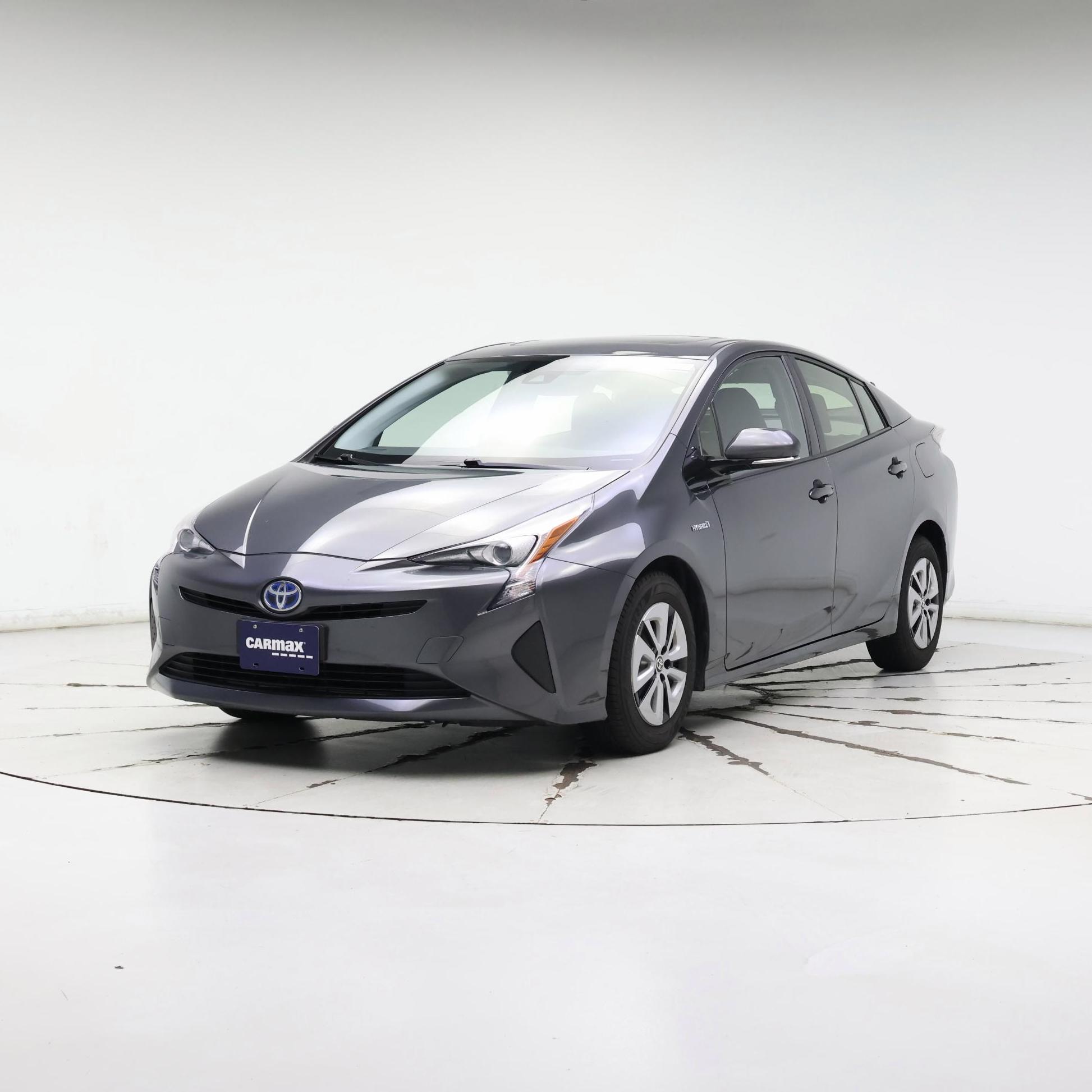 Thumbnail: 2016 Toyota Prius - 4