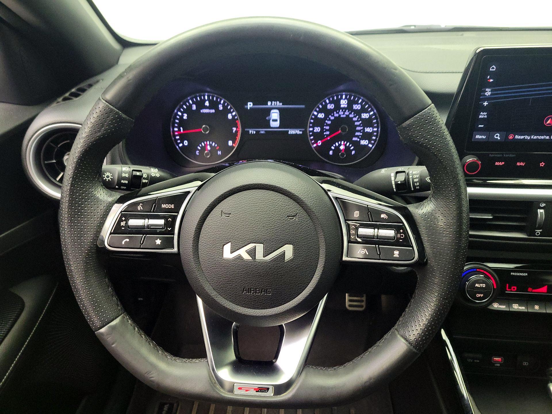 Thumbnail: 2023 Kia Forte - 10