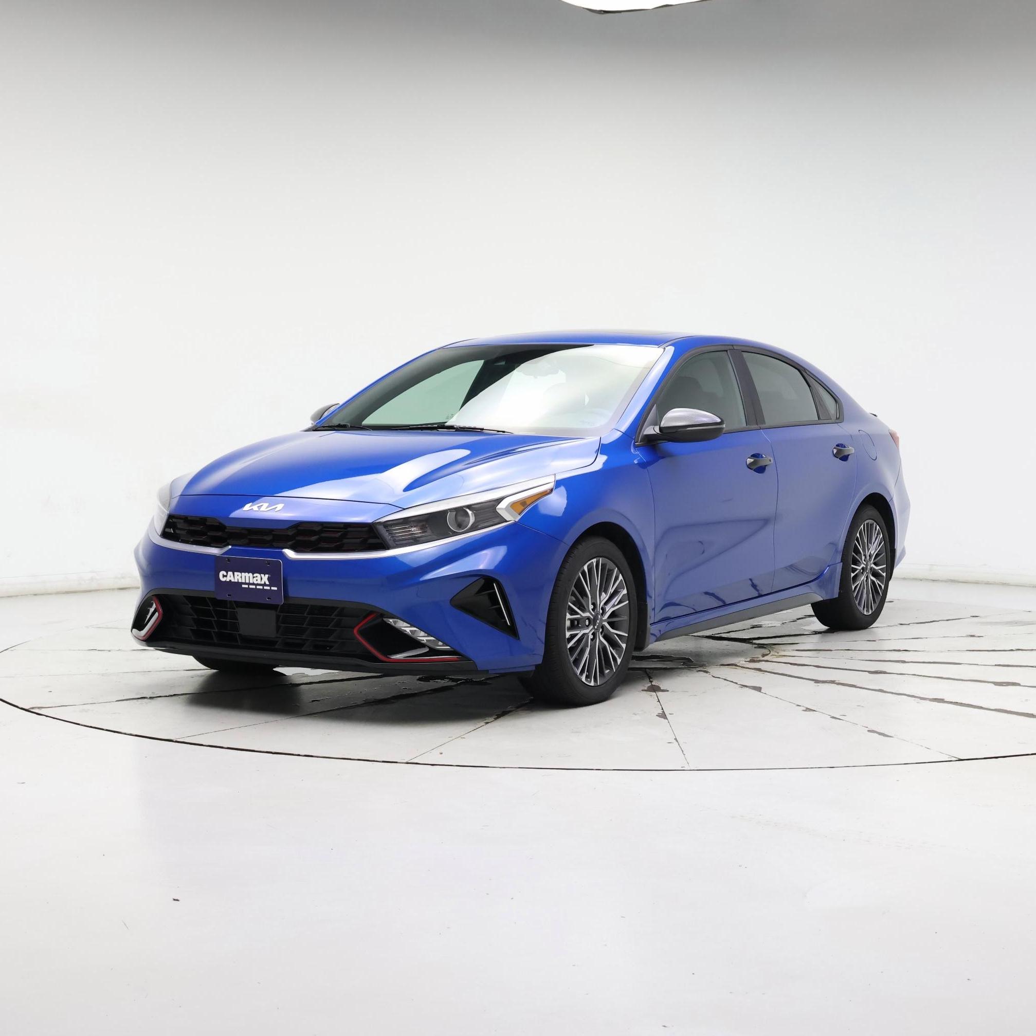 Thumbnail: 2023 Kia Forte - 4