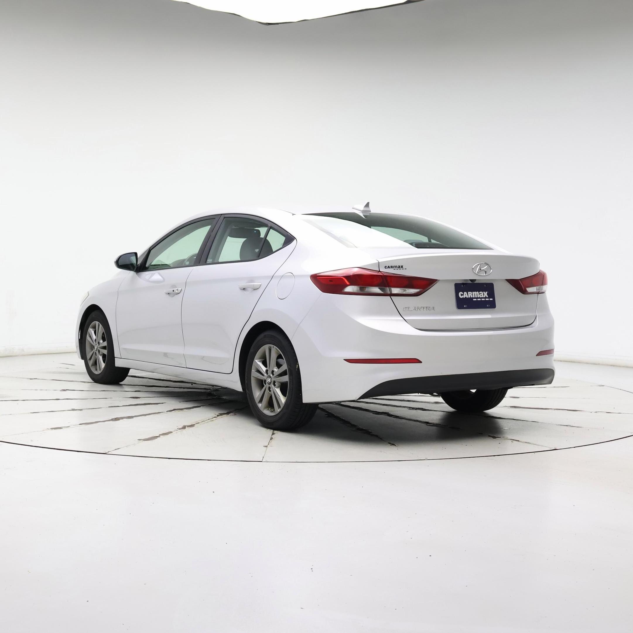 Thumbnail: 2018 Hyundai Elantra - 2