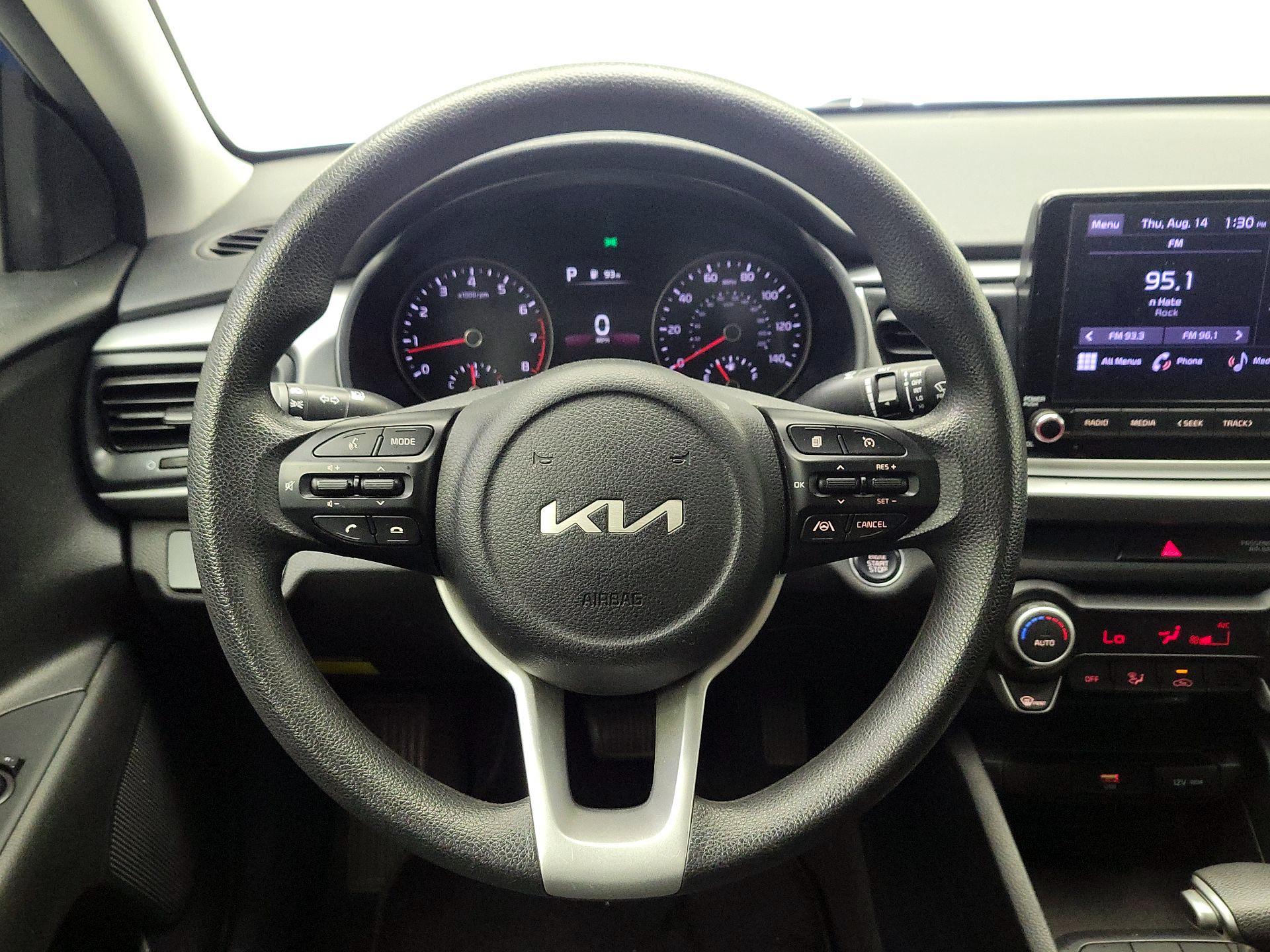 Thumbnail: 2022 Kia Rio - 10