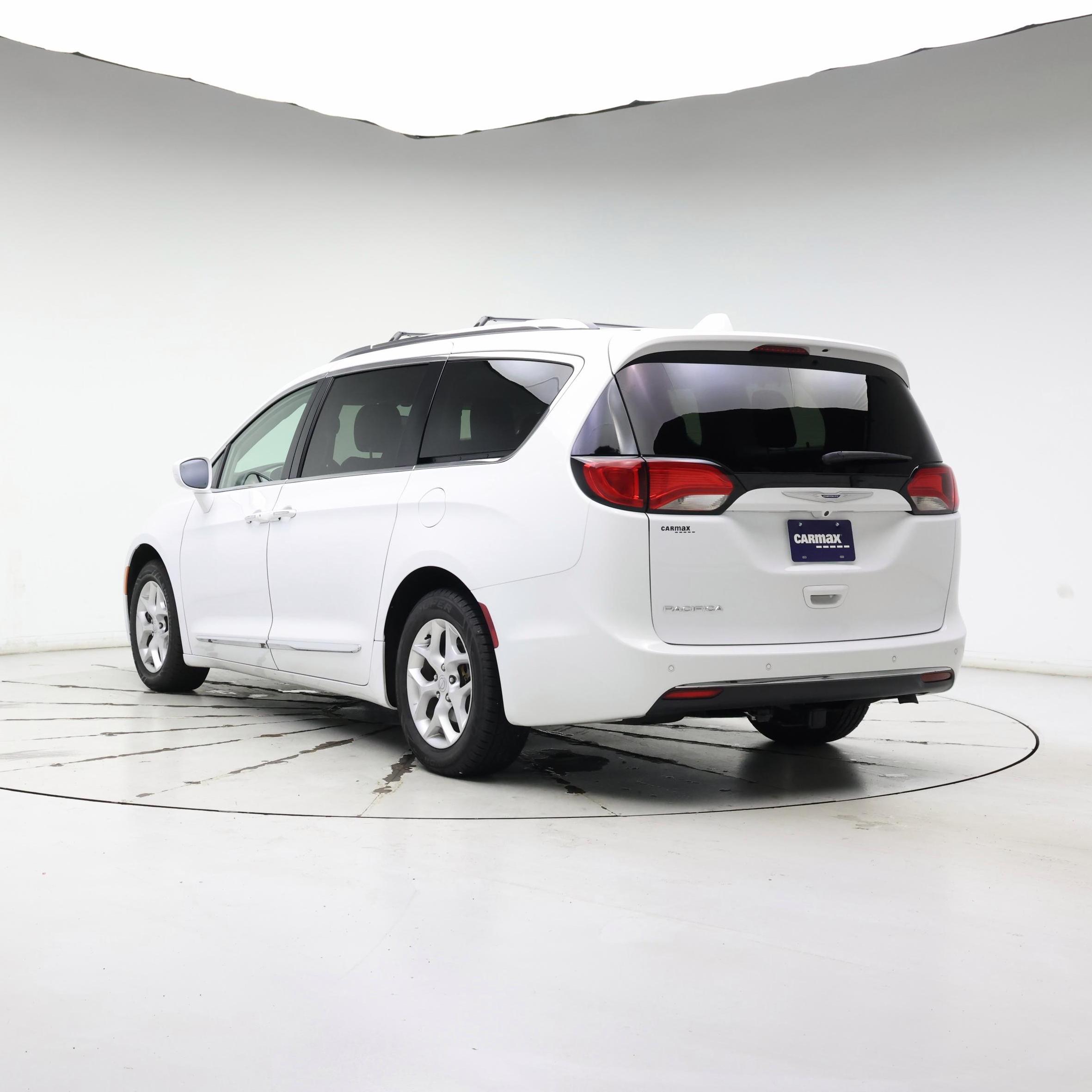 Thumbnail: 2020 Chrysler Pacifica - 2