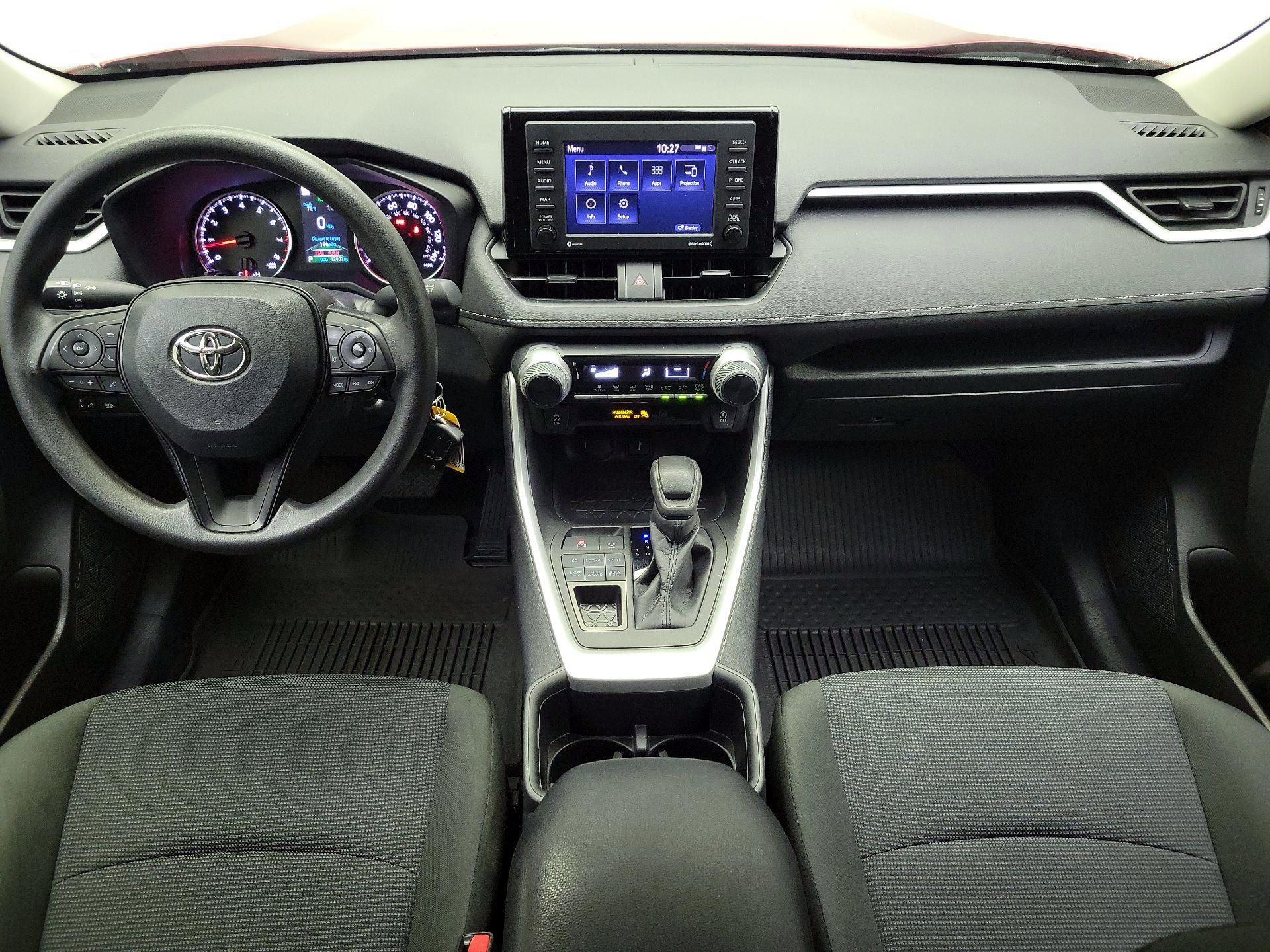 Thumbnail: 2022 Toyota RAV4 - 9