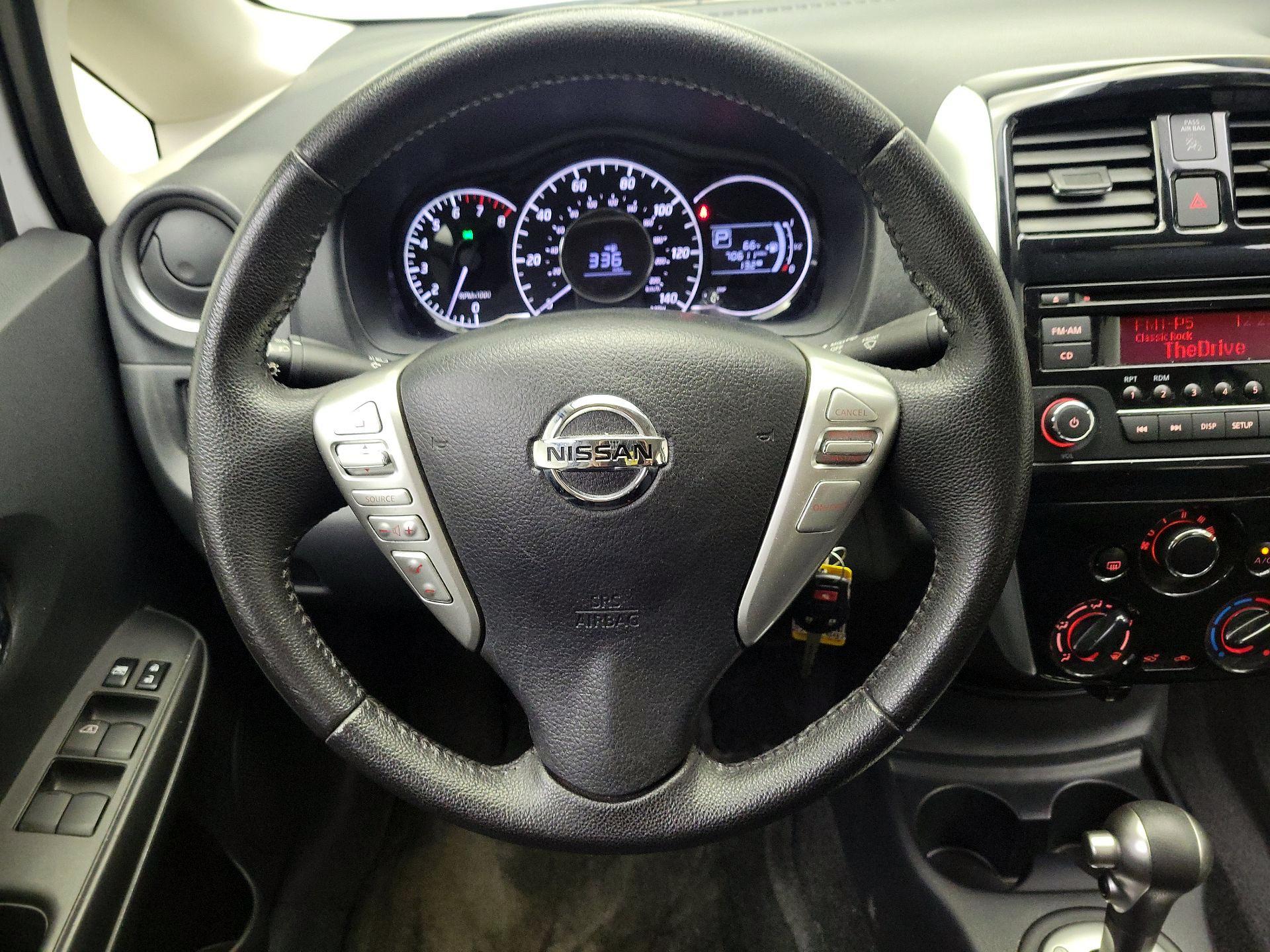 Thumbnail: 2015 Nissan Versa Note - 10
