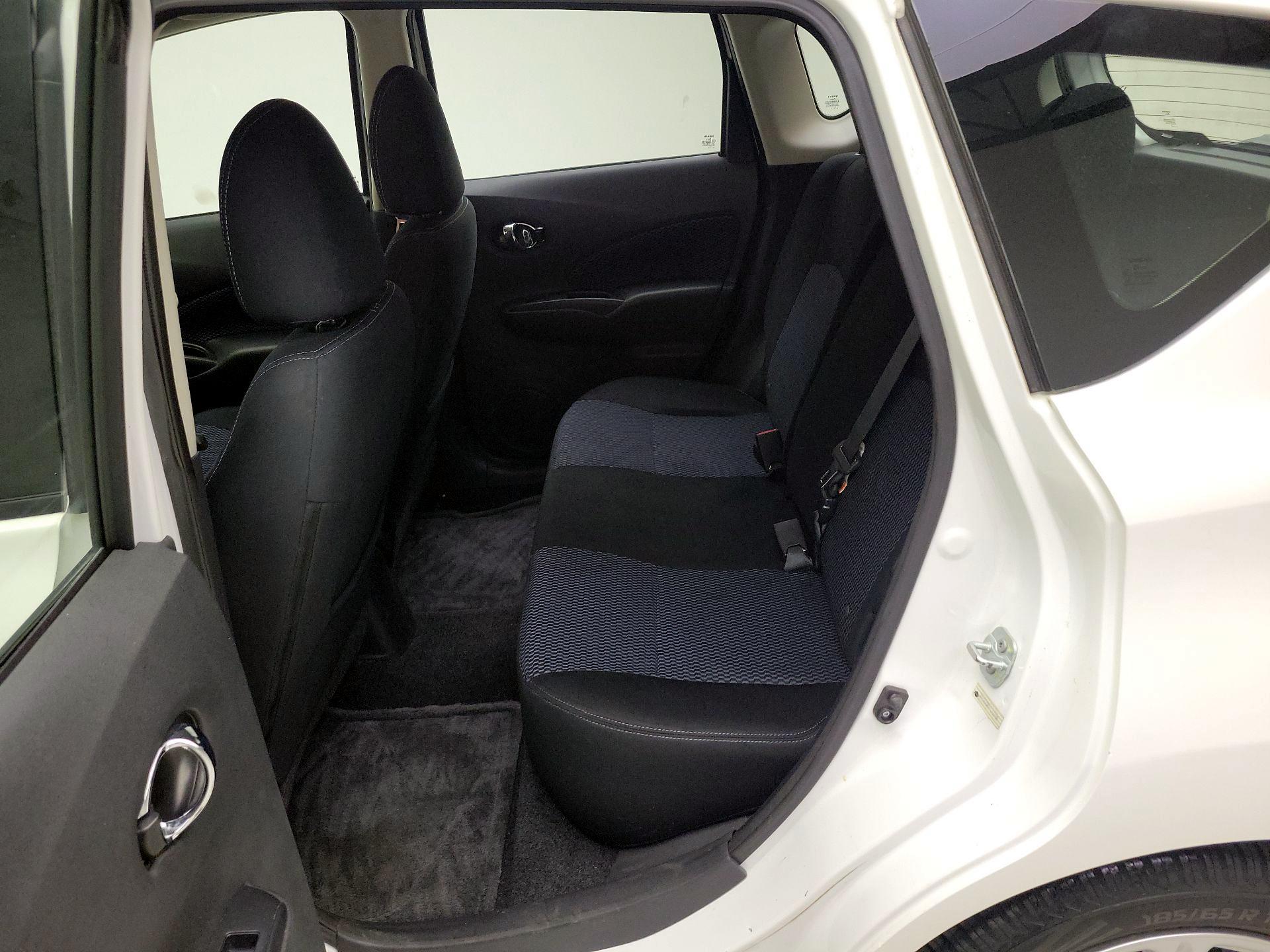 Thumbnail: 2015 Nissan Versa Note - 18