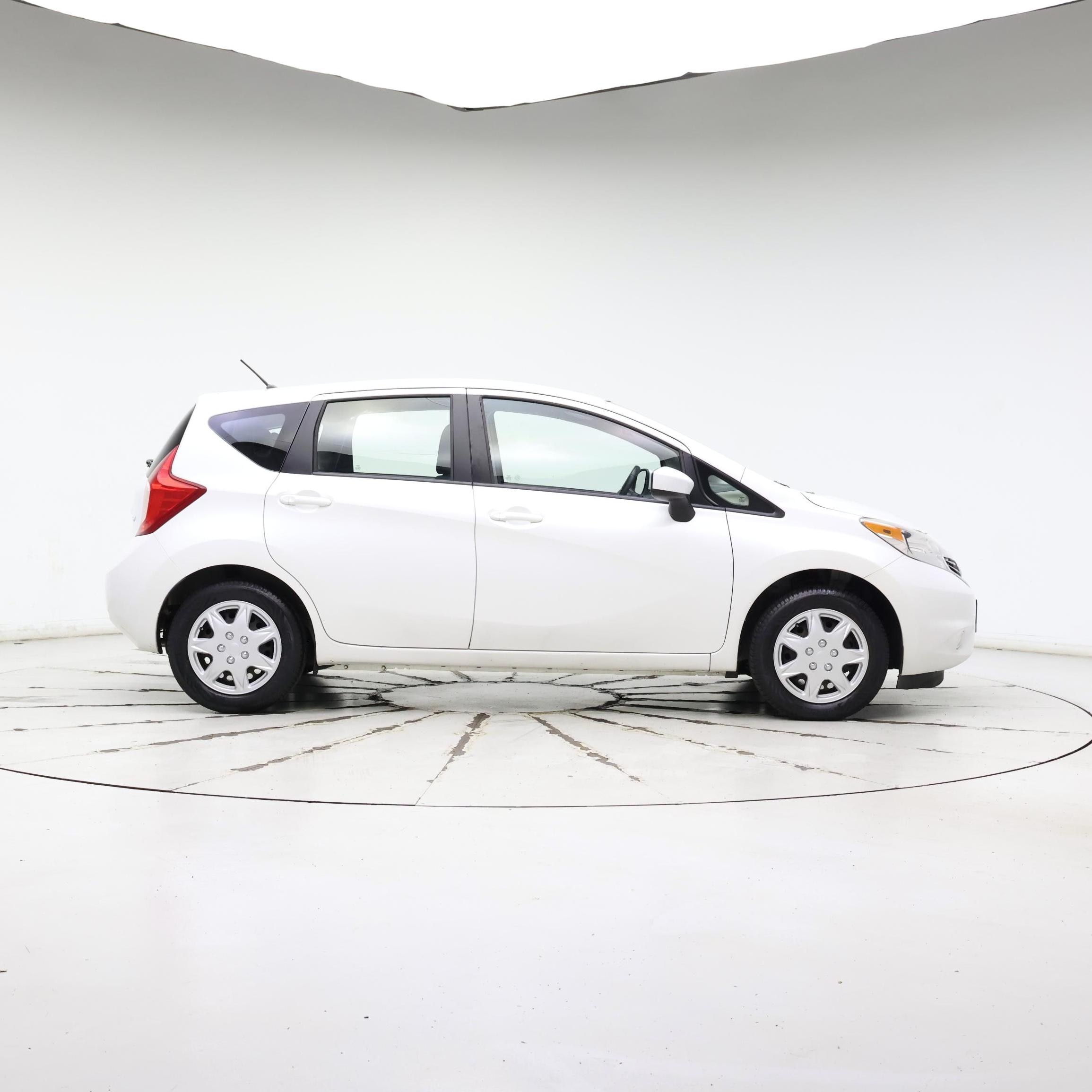 Thumbnail: 2015 Nissan Versa Note - 7