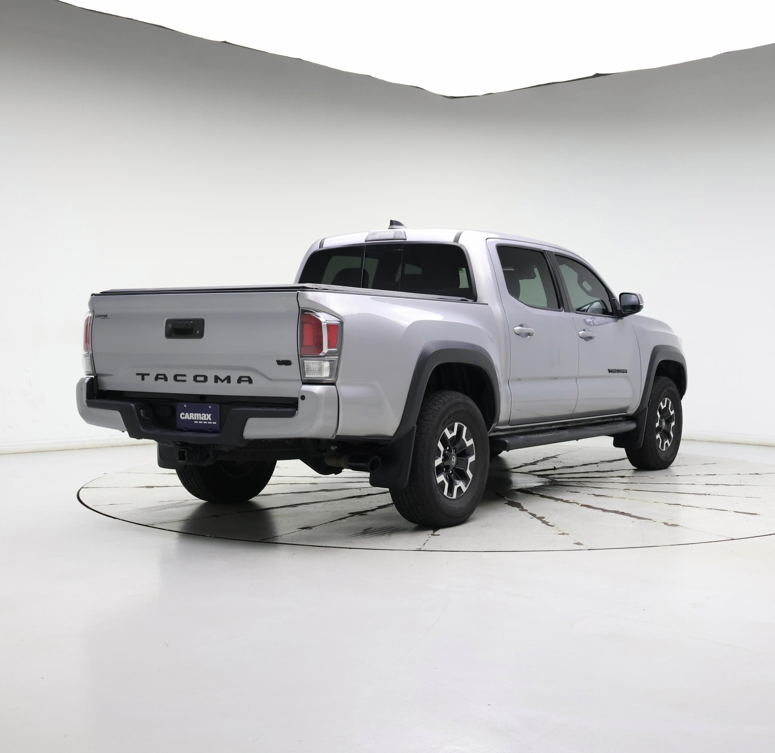 Thumbnail: 2020 Toyota Tacoma - 8