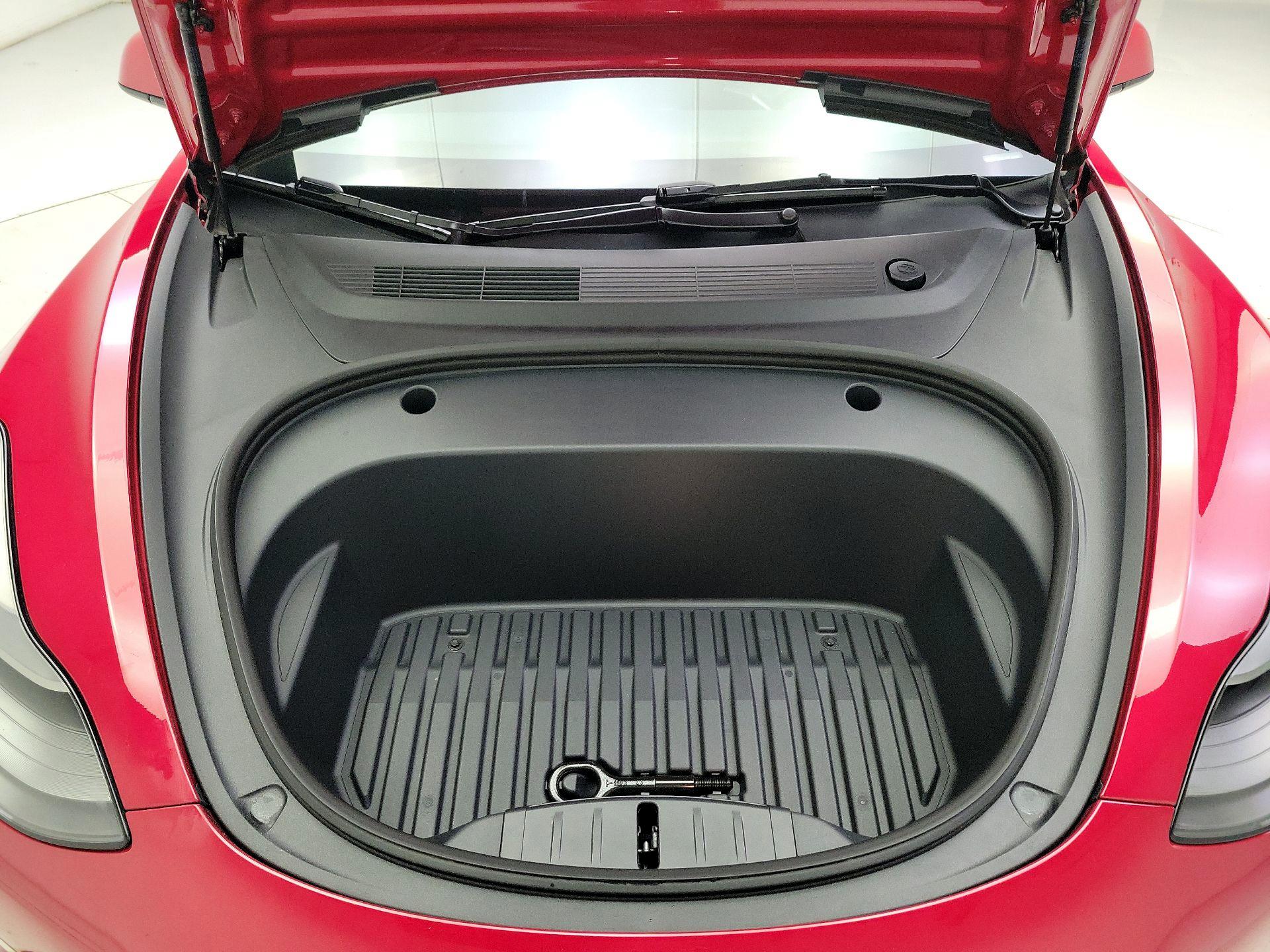 Thumbnail: 2023 Tesla Model 3 - 20