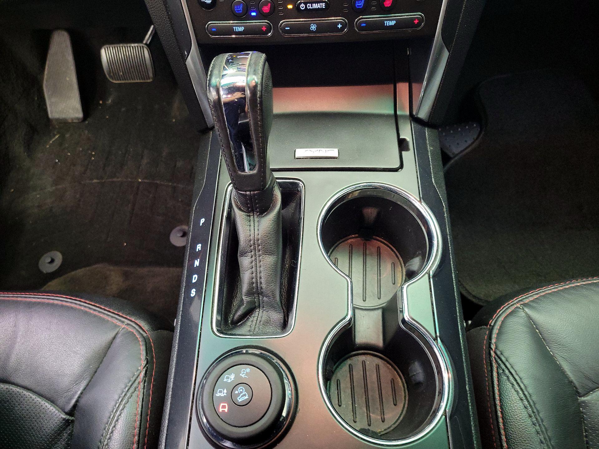 Thumbnail: 2016 Ford Explorer - 18
