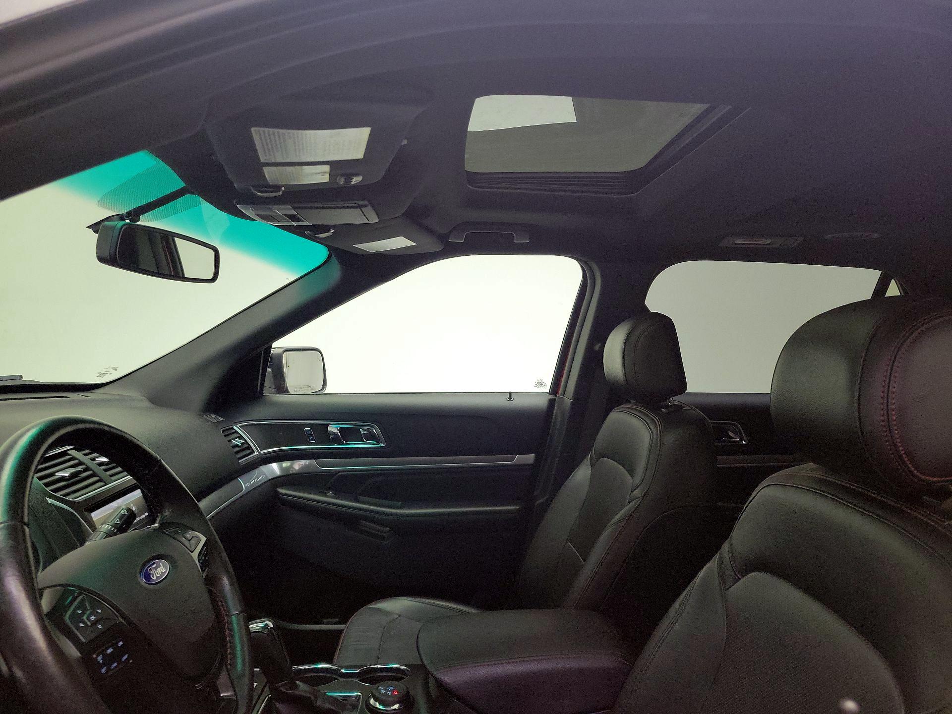 Thumbnail: 2016 Ford Explorer - 20
