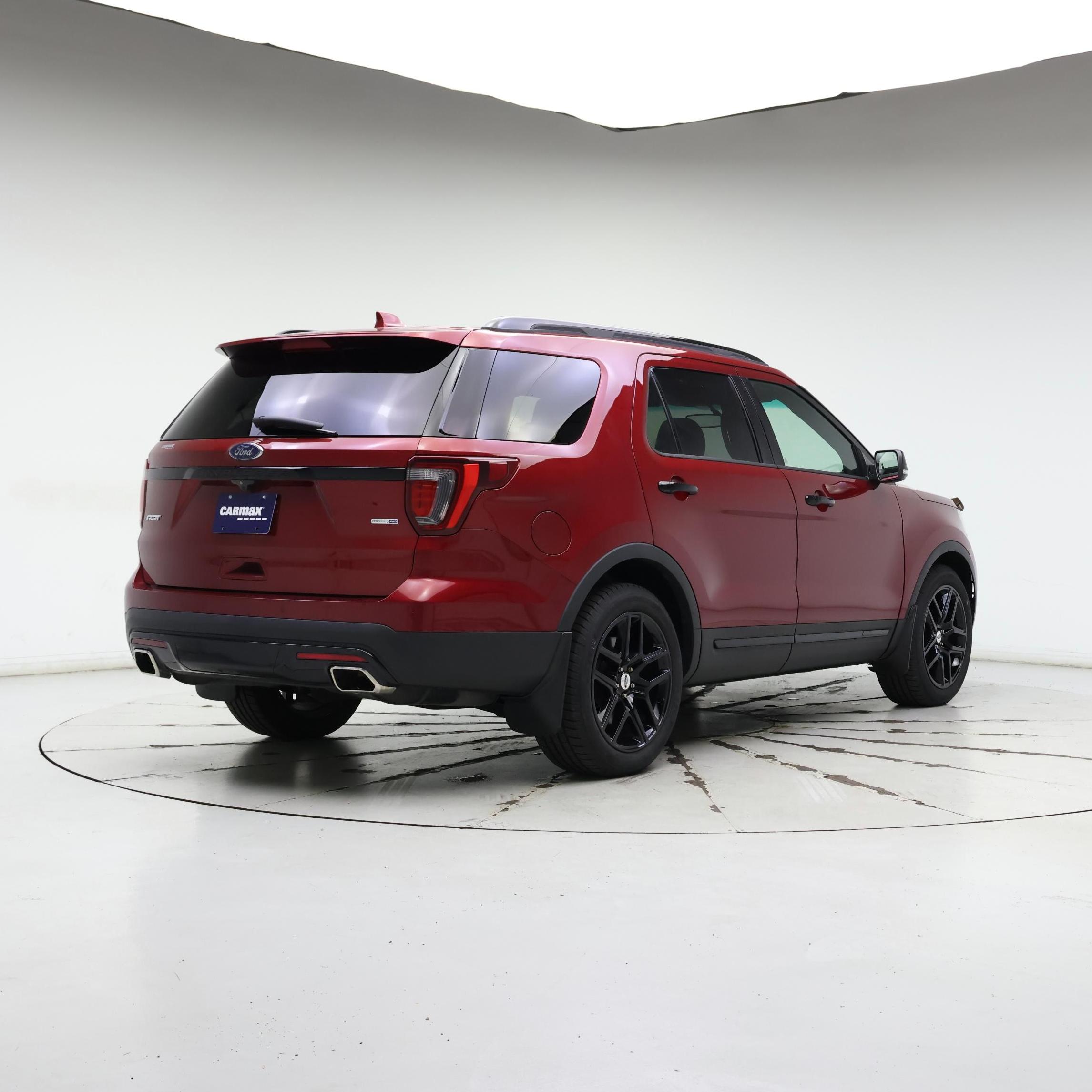 Thumbnail: 2016 Ford Explorer - 8