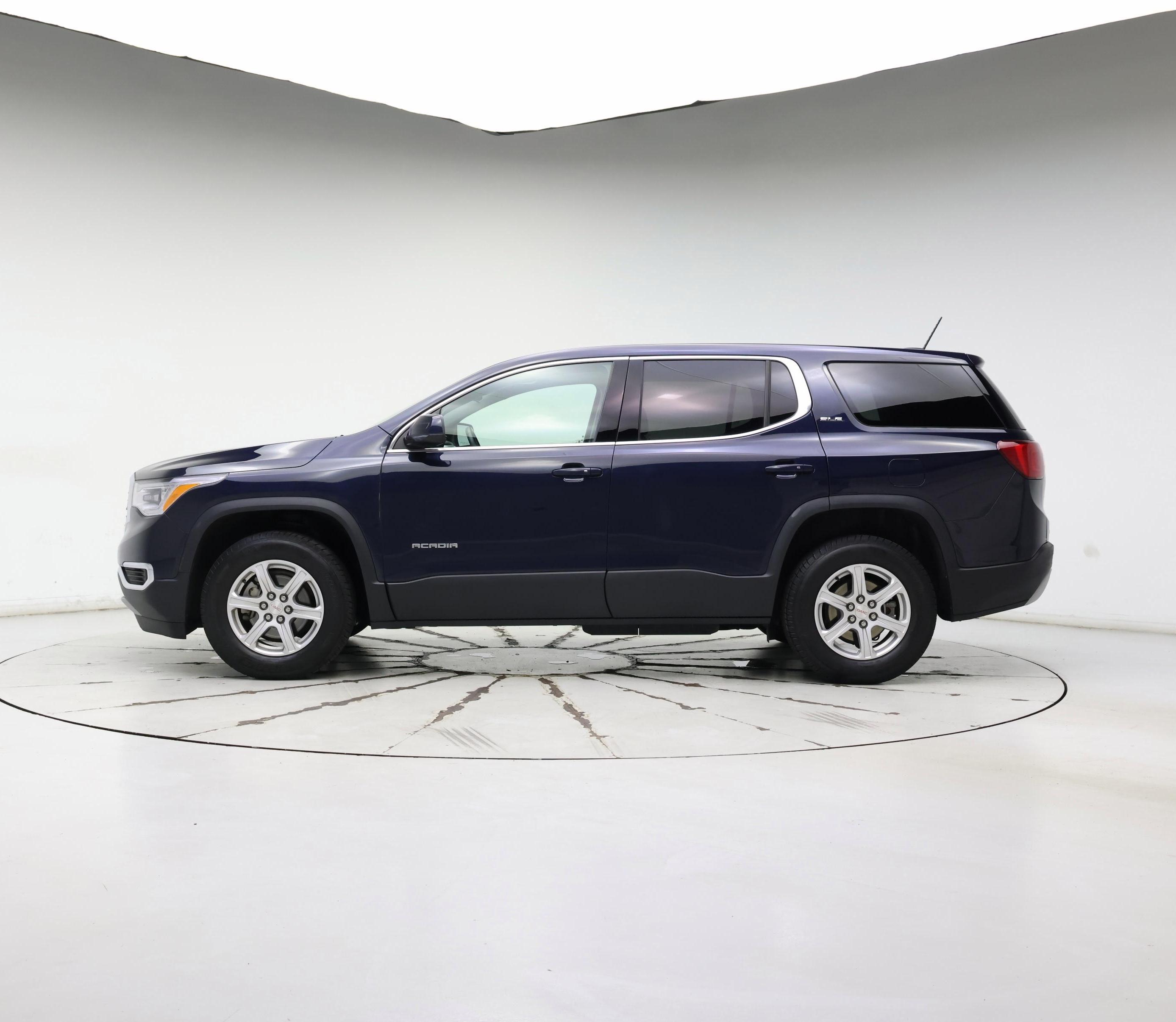 Thumbnail: 2017 GMC Acadia - 3