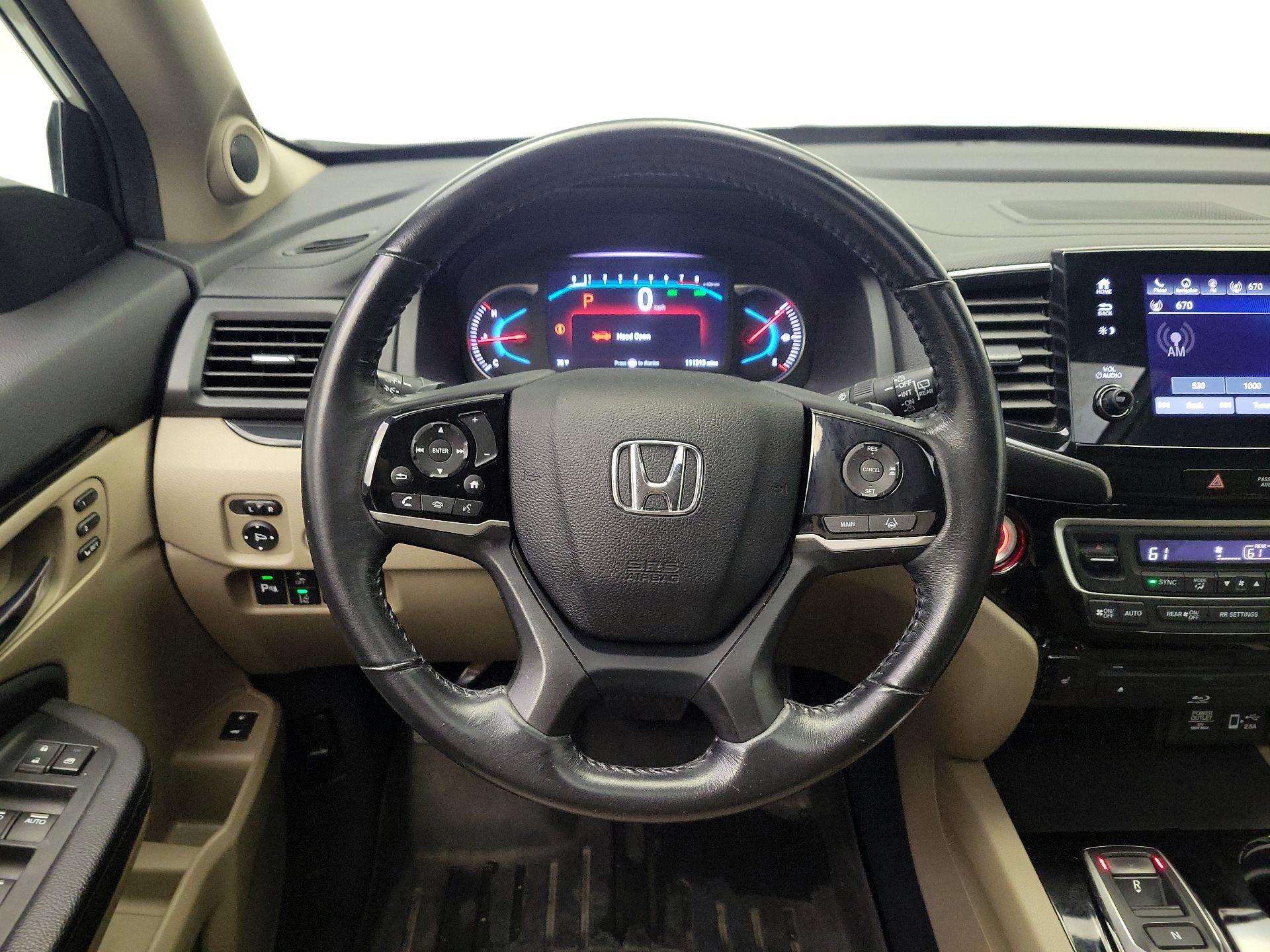 Thumbnail: 2019 Honda Pilot - 10
