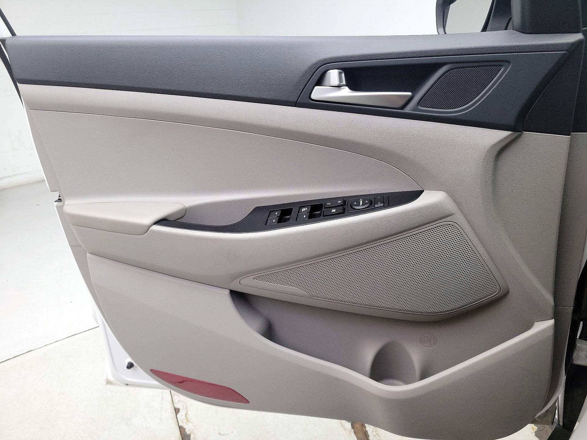 Thumbnail: 2020 Hyundai Tucson - 12