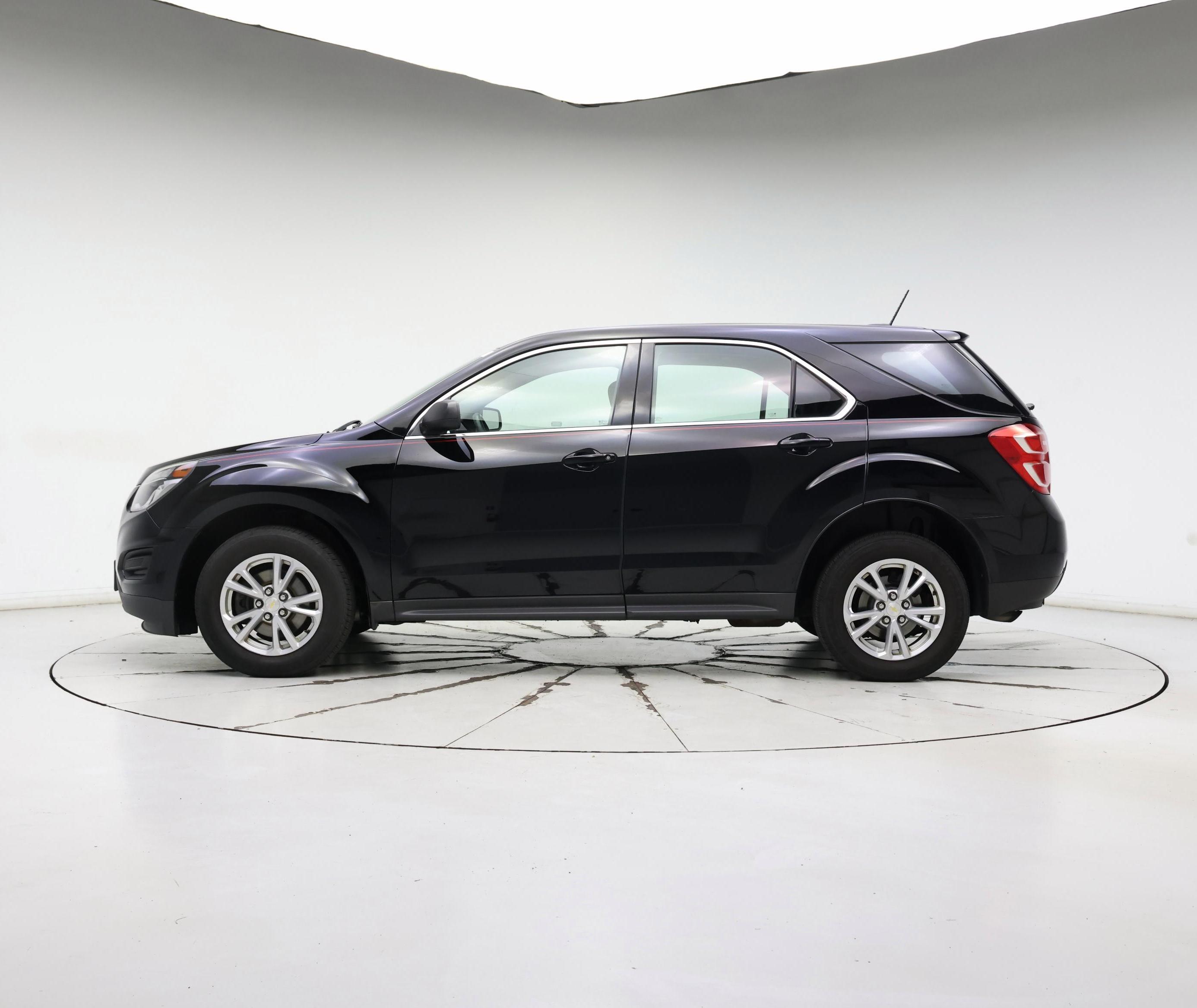 Thumbnail: 2017 Chevrolet Equinox - 3
