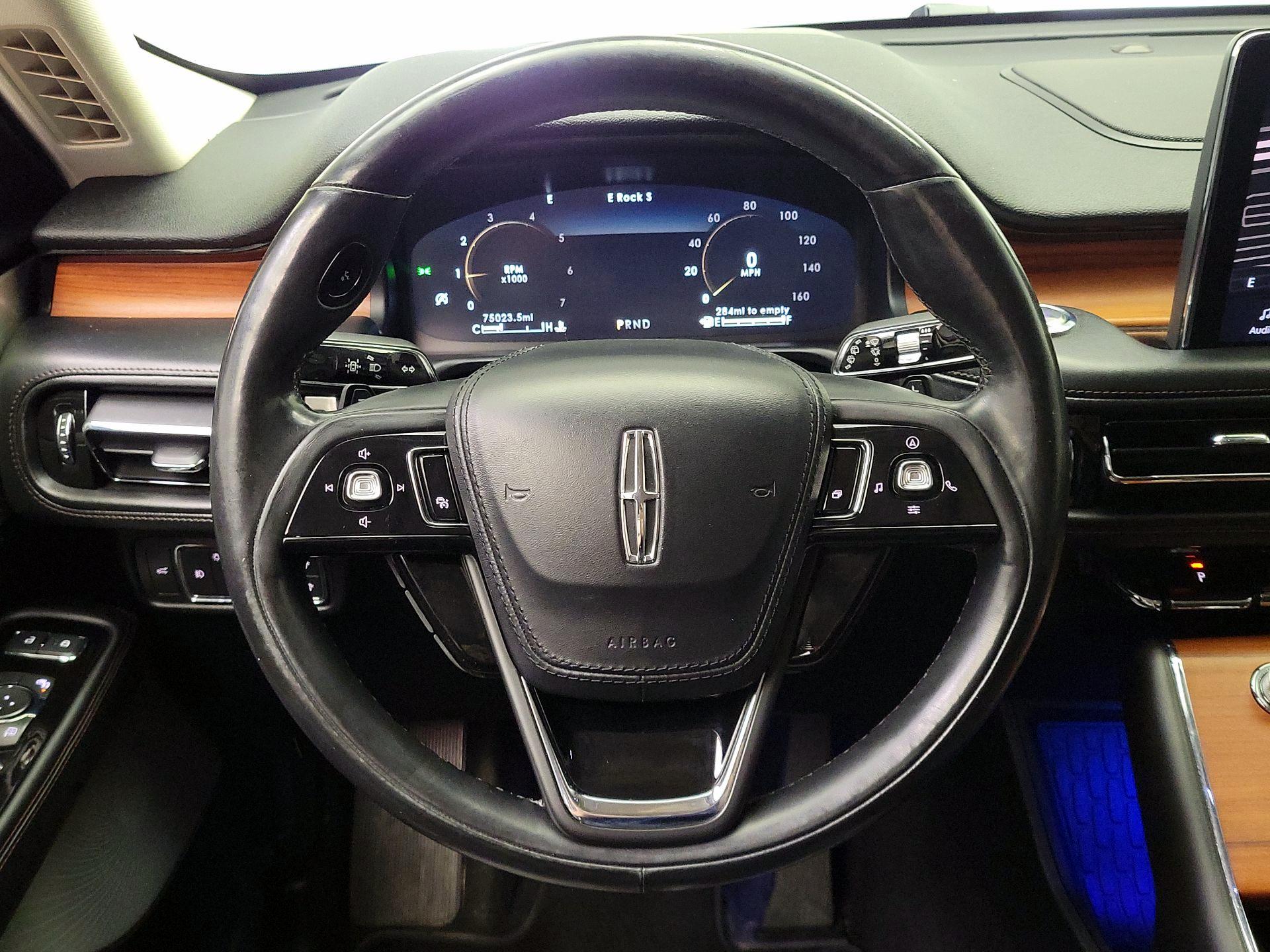 Thumbnail: 2020 Lincoln Aviator - 10
