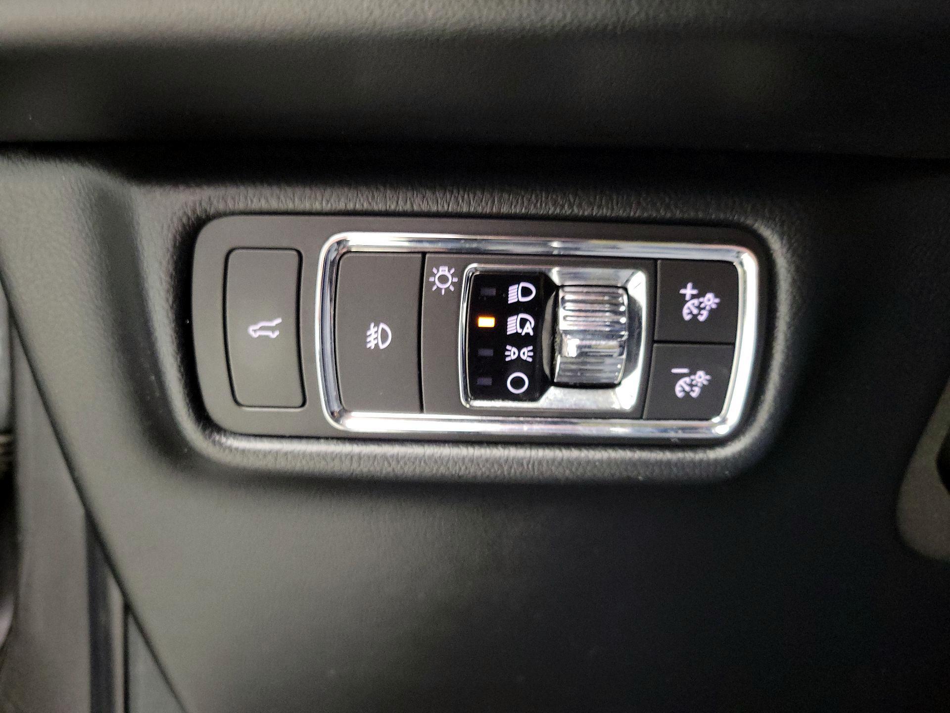 Thumbnail: 2020 Lincoln Aviator - 13