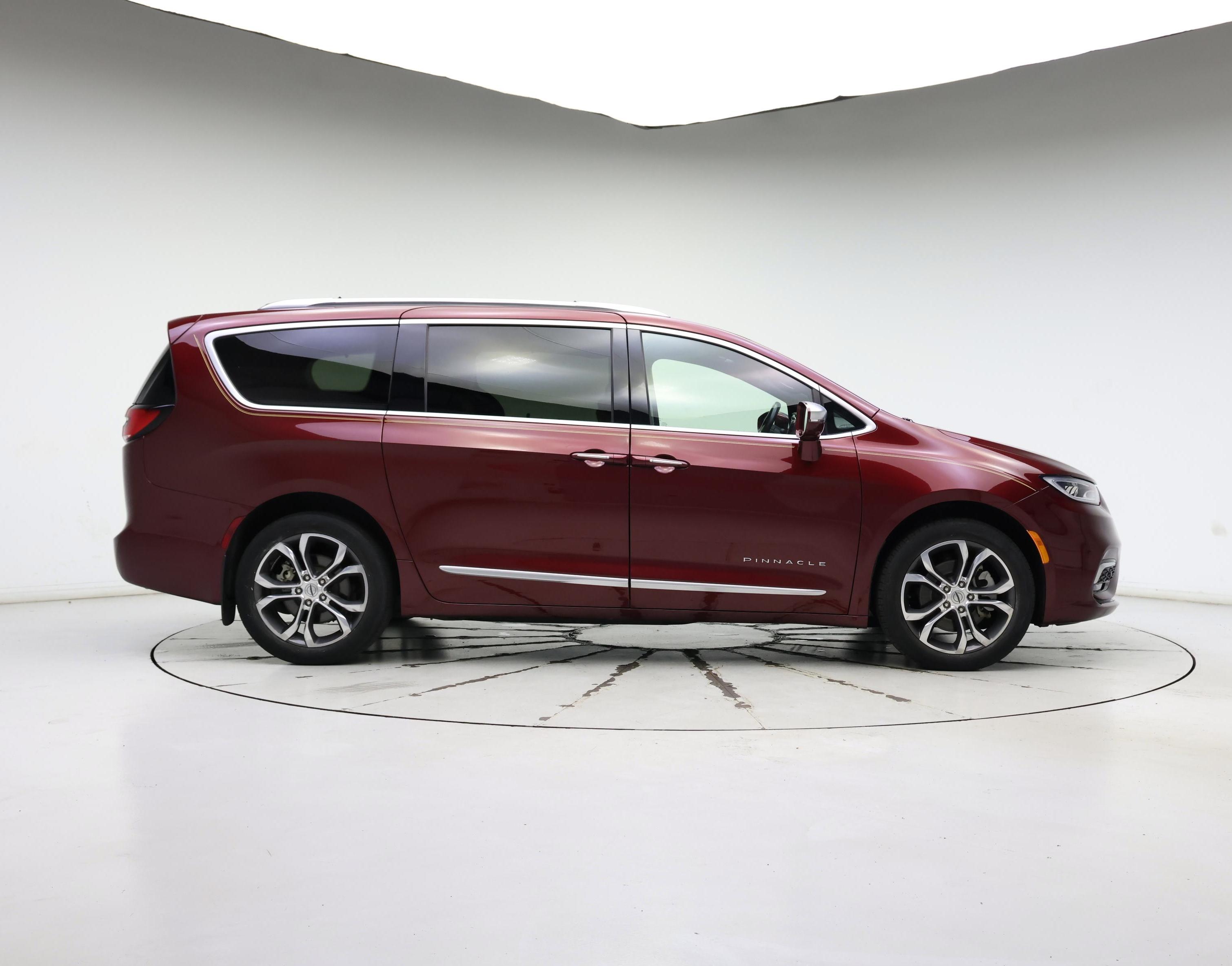 Thumbnail: 2021 Chrysler Pacifica - 7
