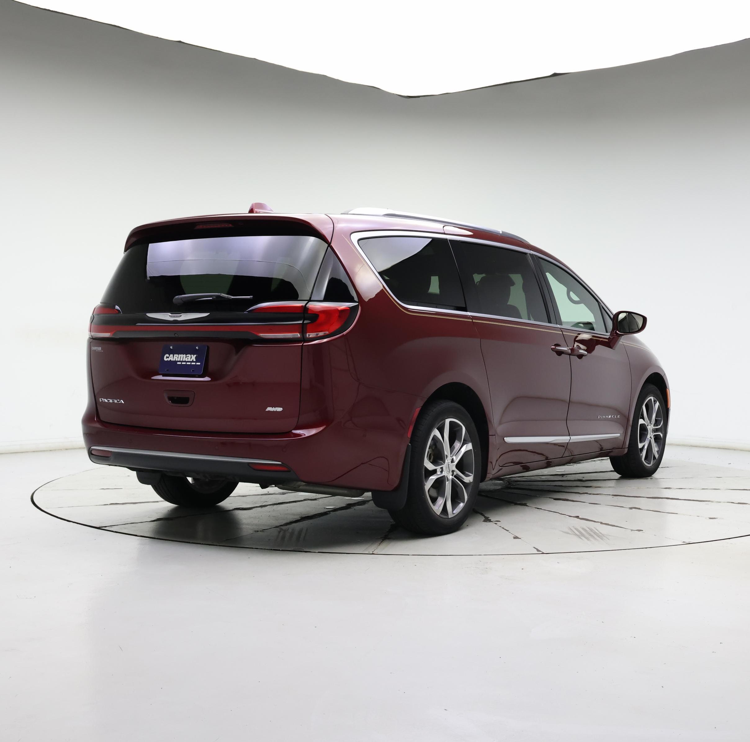 Thumbnail: 2021 Chrysler Pacifica - 8