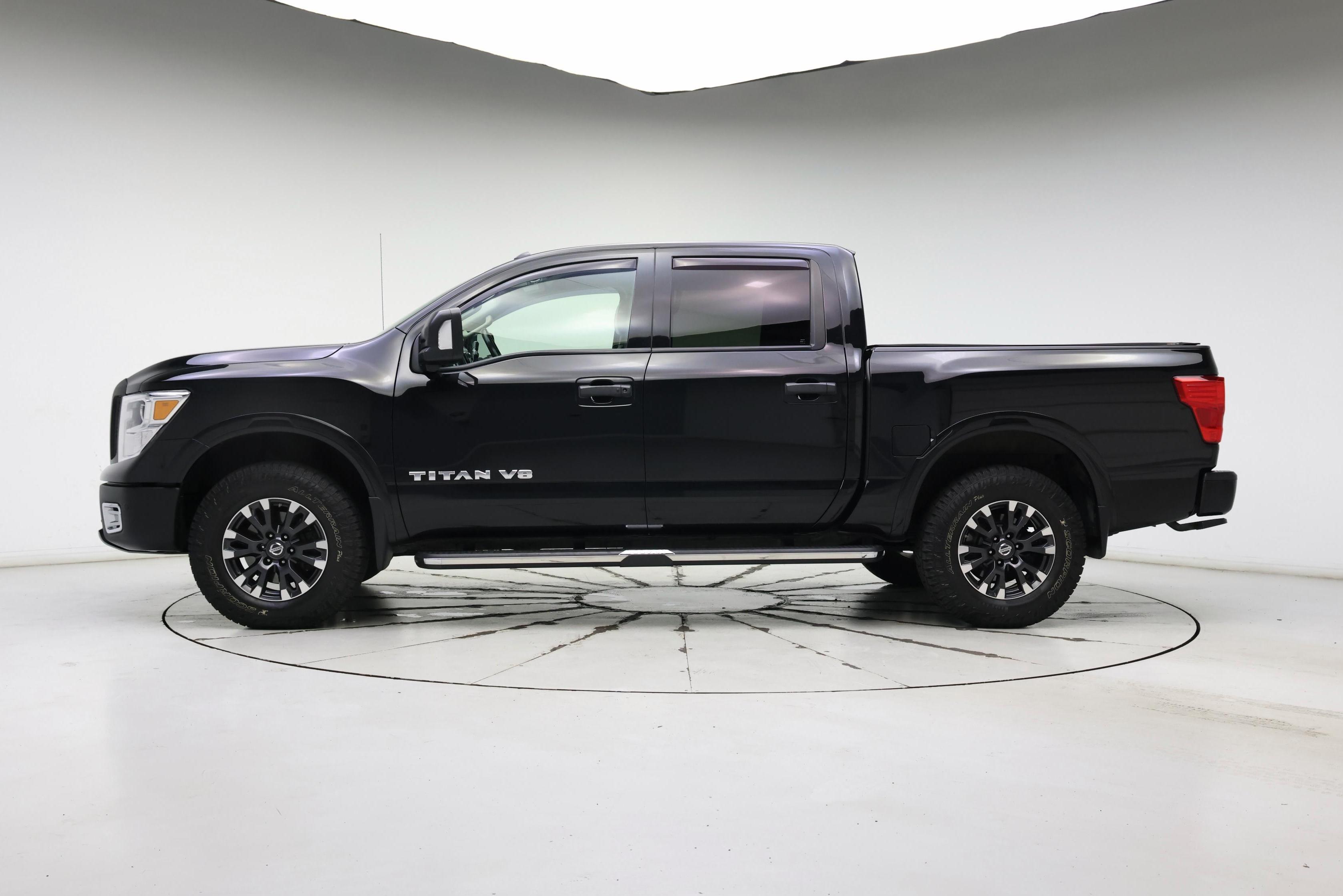 Thumbnail: 2019 Nissan Titan - 3